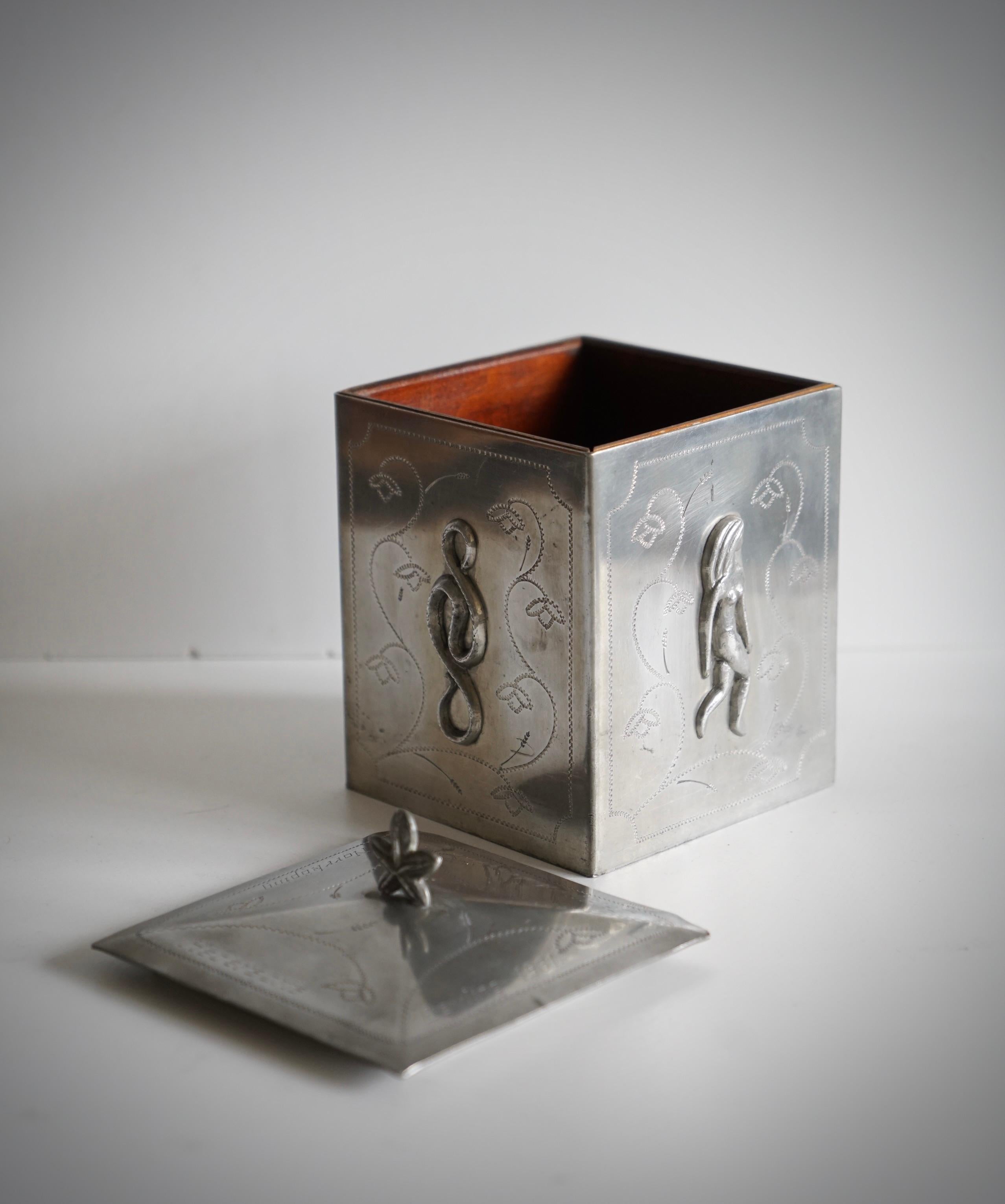 Peltro Vaso per tabacco di HARALD LINDER in vendita