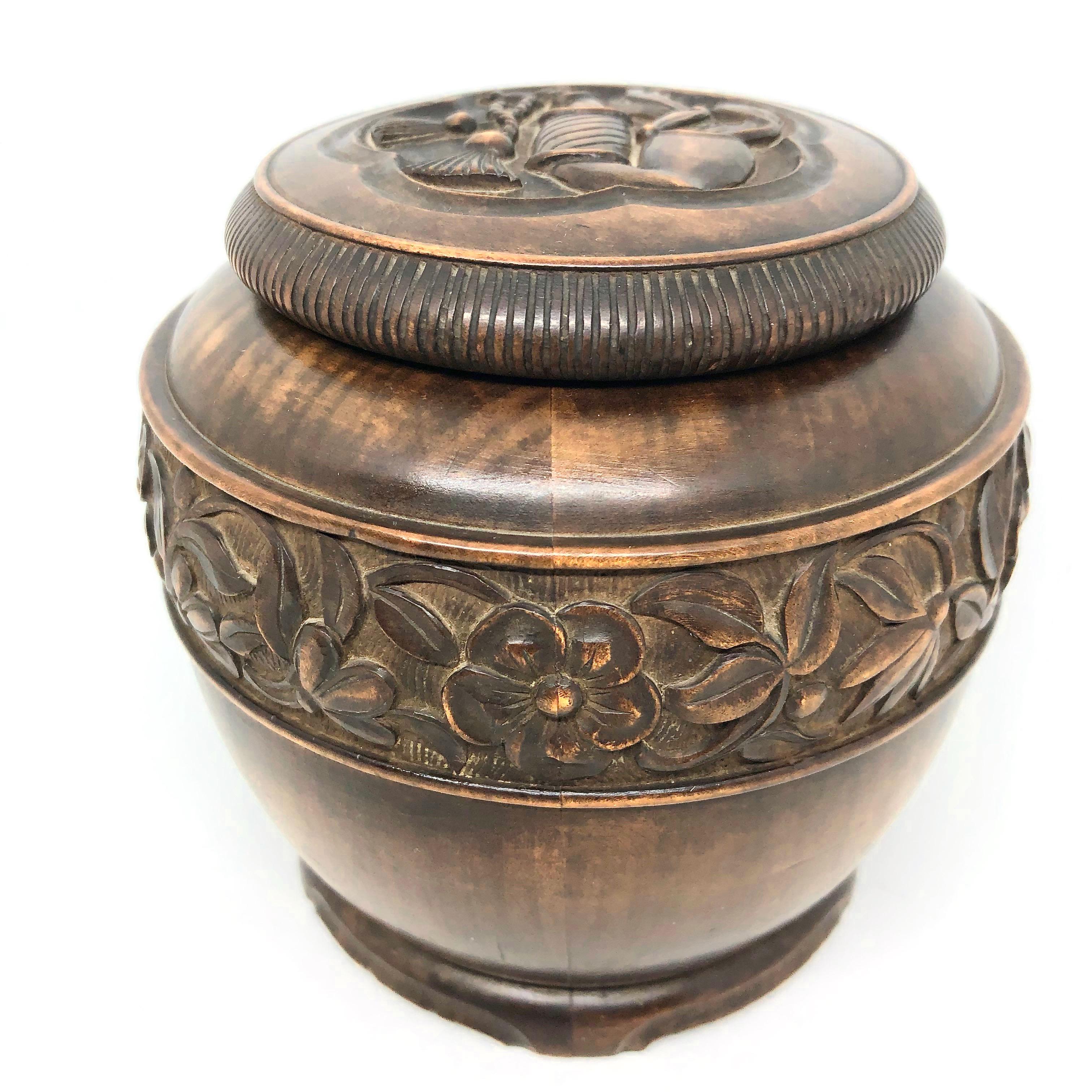 Classic early 1900s Black Forest Brienz wood carved Tobacco Jar. Nice addition to your room or just for use it on your desk. Found at an estate sale in Nuremberg, Germany.