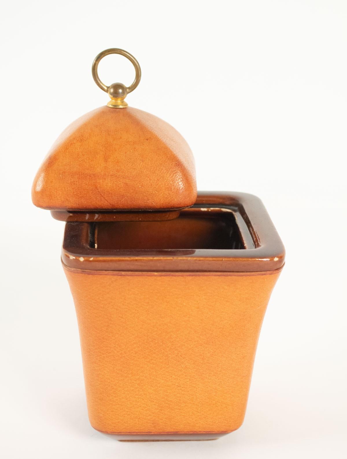 Tobacco Pot, Leather Sheathed from the Maison Longchamp Brand in Paris In Good Condition In Saint-Ouen, FR