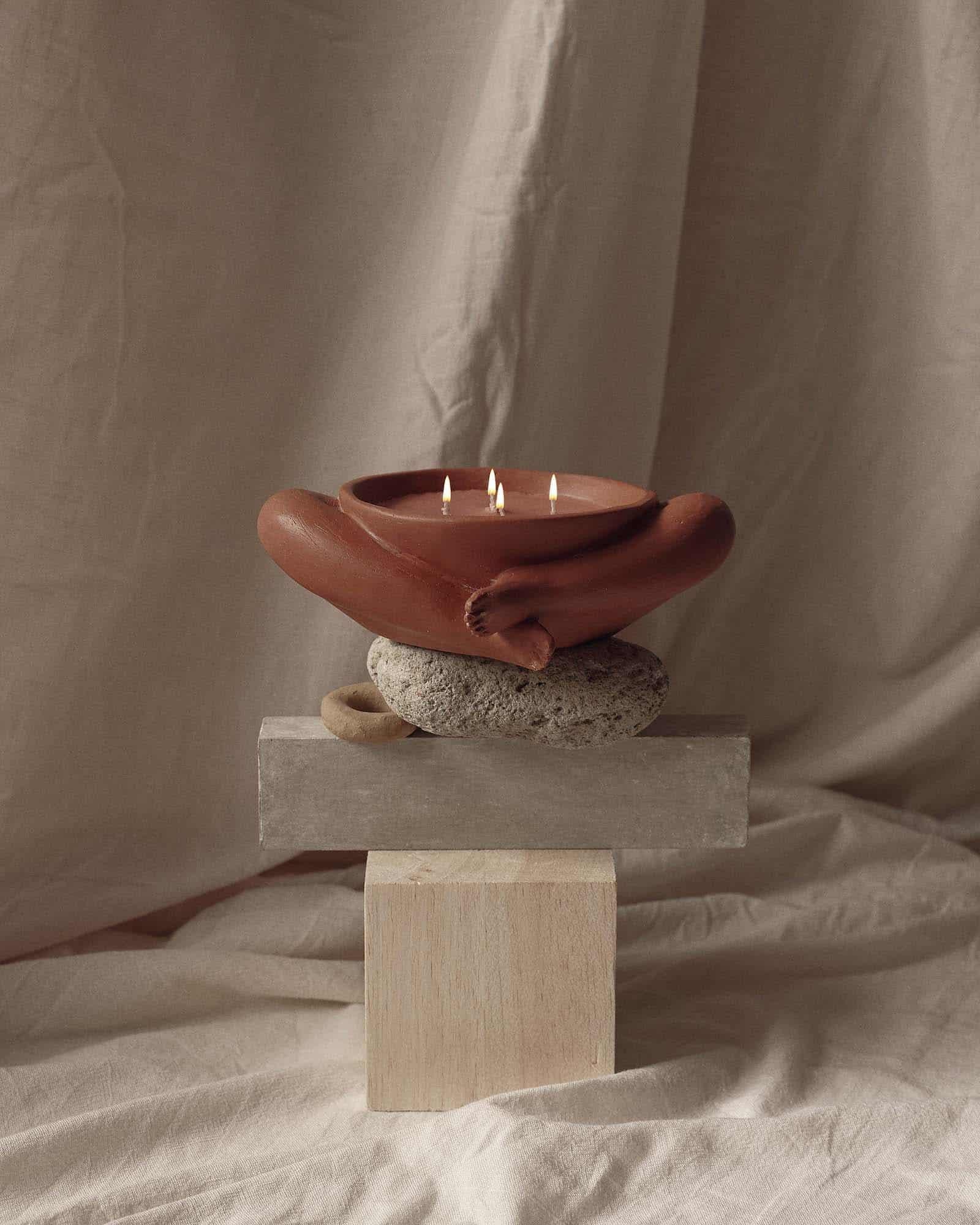 Tobacco sculpture with candle by Marcela Cure
Dimensions: W 19 x D 14 x H 6 cm
Materials: Resin and Stone Composite
Also Available: Sandalwood and Biblichor colours available.
Notes: star anise, cedar leaf, sandalwood, amber, cedarwood and