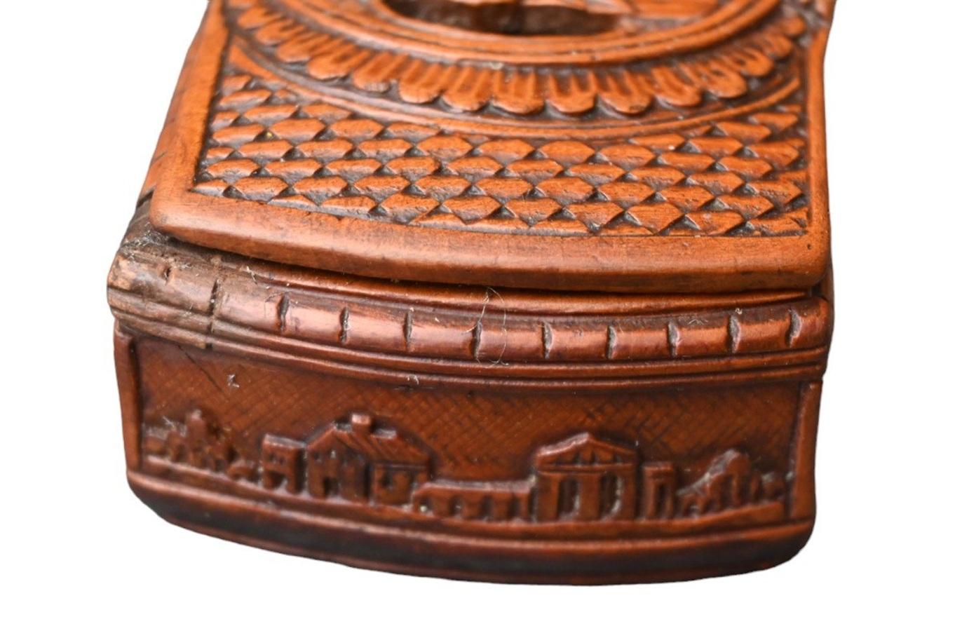 Folk Art Tobacco/Snuff Box In Carved Boxwood, 18th Century For Sale