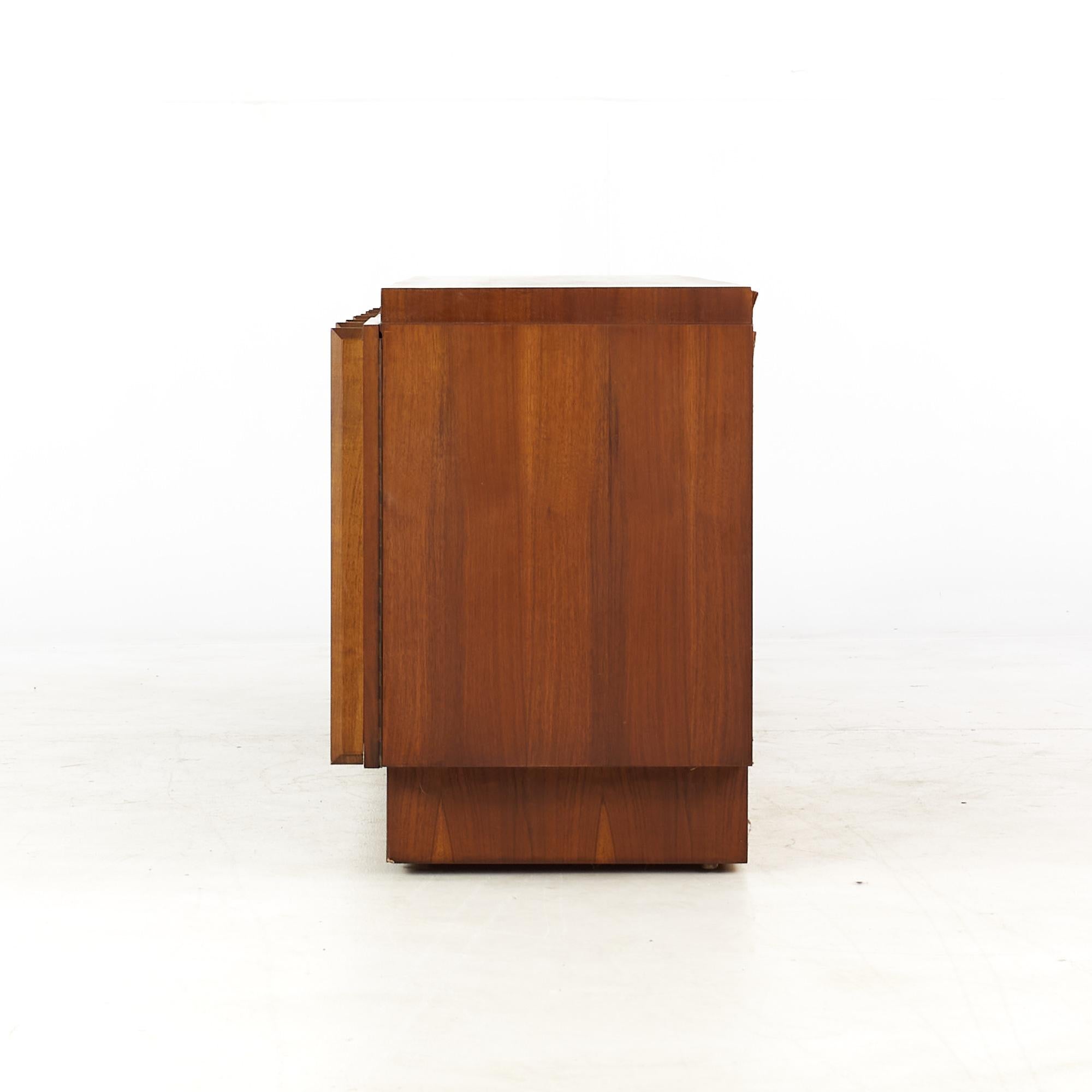 Late 20th Century Tobago Brutalist Mid Century Walnut Credenza and Hutch For Sale