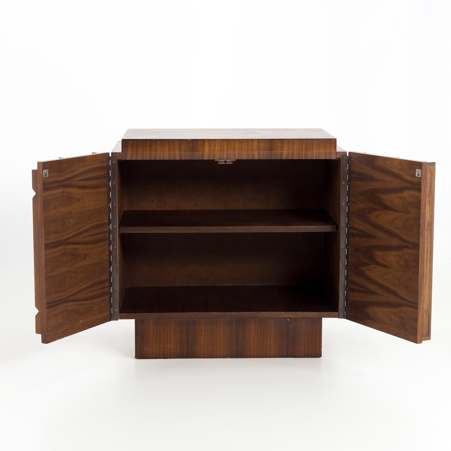 Tobago Brutalist mid century walnut nightstand

This nightstand measures: 26 wide x 18.5 deep x 25 inches high

All pieces of furniture can be had in what we call restored vintage condition. That means the piece is restored upon purchase so it’s