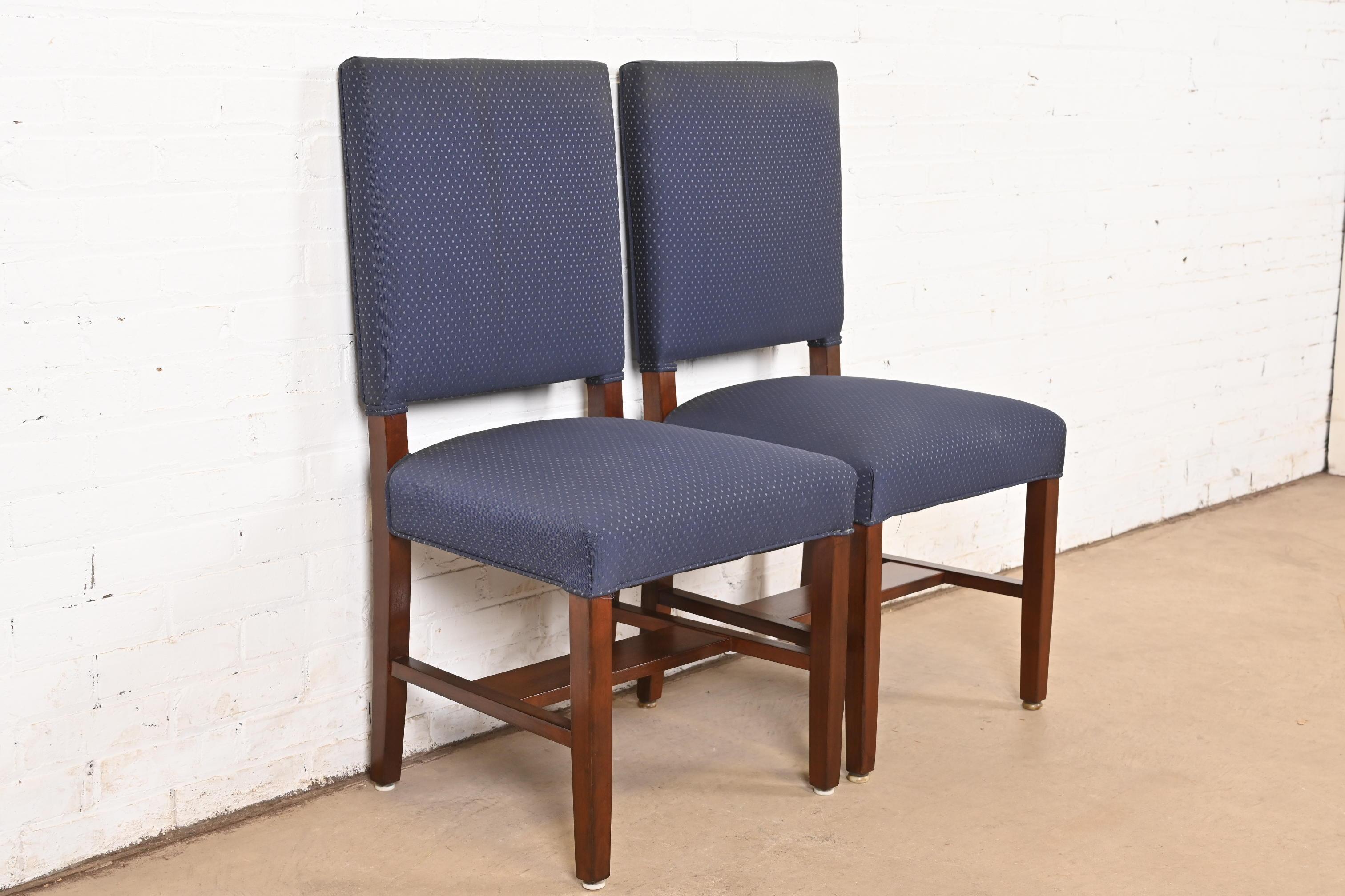 20ième siècle Tobey Furniture Chaises de salle à manger en acajou de style Arts and Crafts, ensemble de quatre en vente