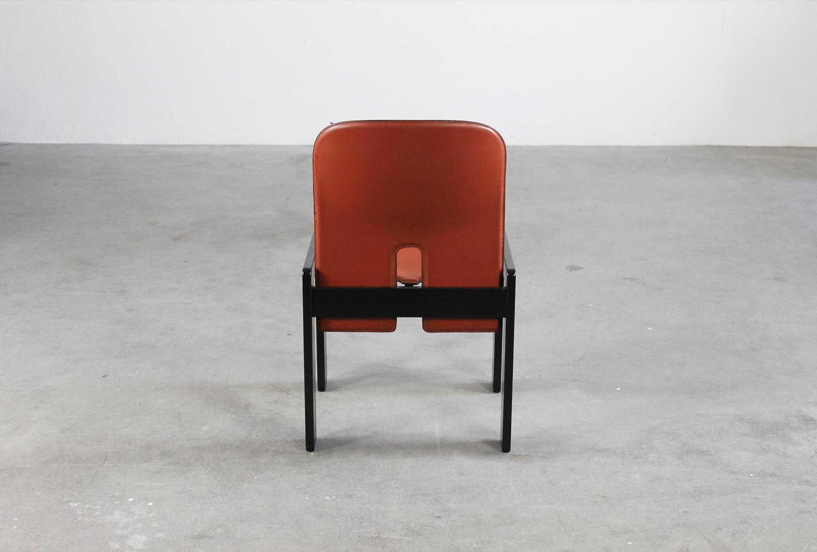 Tobia & Afra Scarpa Set of Eight 121 Chairs in Wood and Leather by Cassina 1965 4