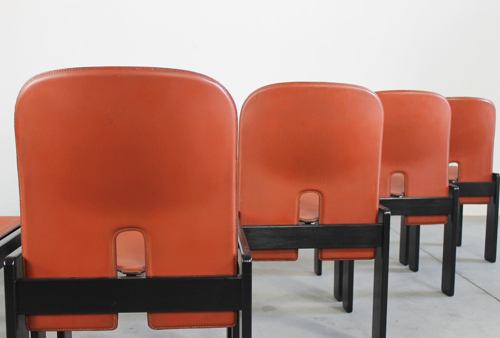 Tobia & Afra Scarpa Set of Eight 121 Chairs in Wood and Leather by Cassina 1965 In Good Condition In Montecatini Terme, IT