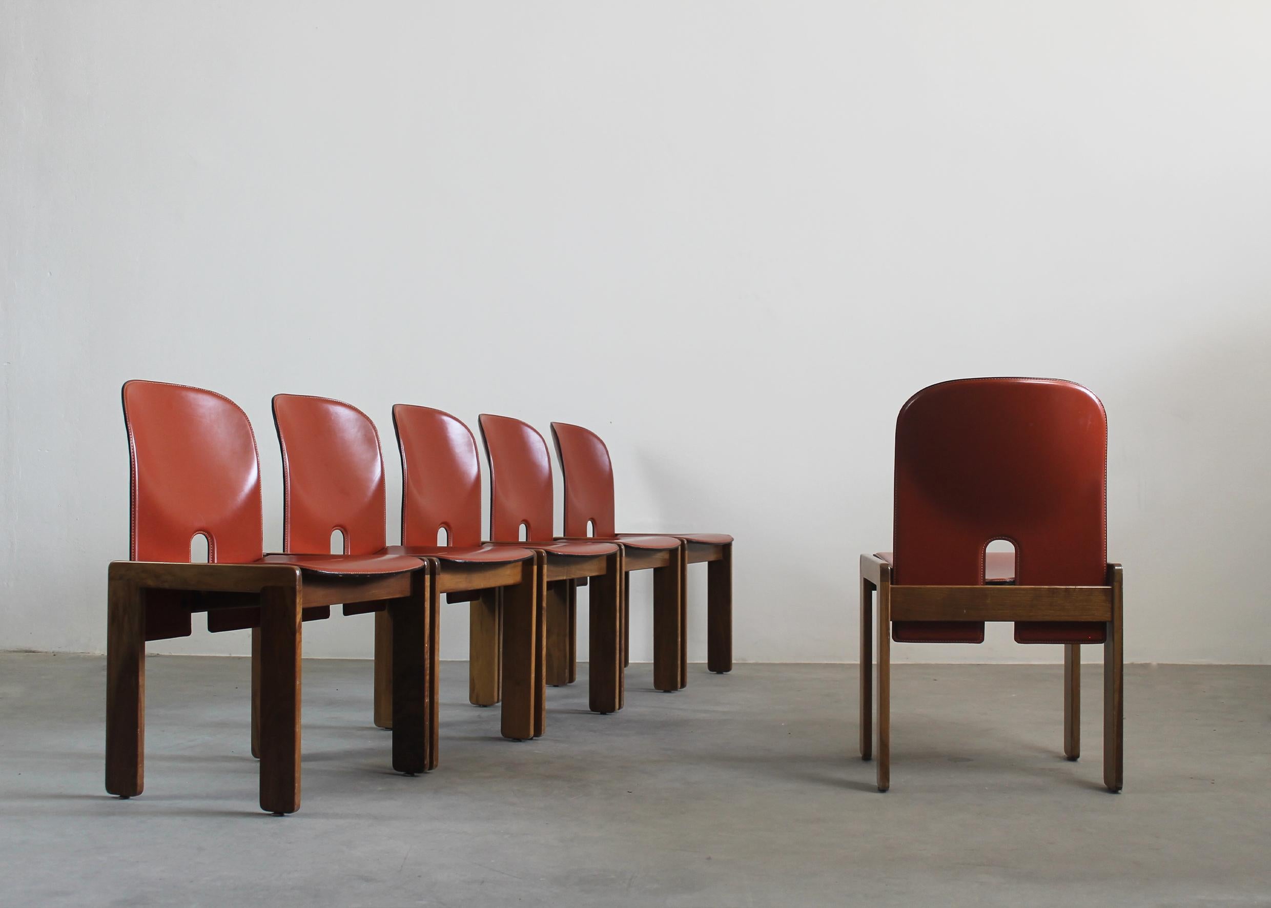 Mid-Century Modern Tobia & Afra Scarpa Set of Six 121 Chairs in Walnut and Leather by Cassina 1960s