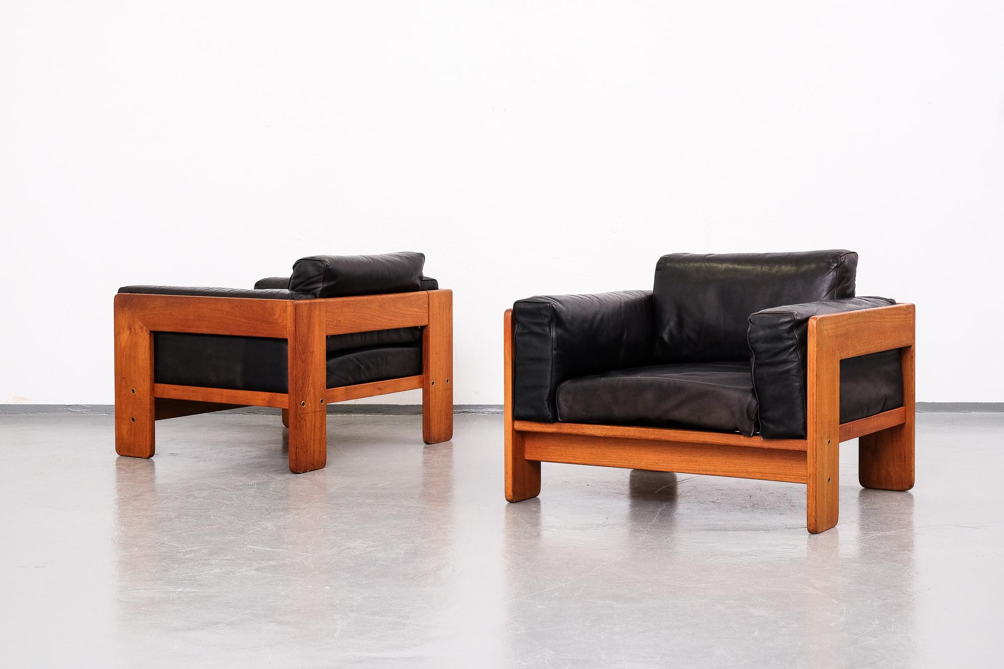 Mid-Century Modern Tobia Scarpa 'Bastiano' Lounge Chairs in Teak and Black Leather