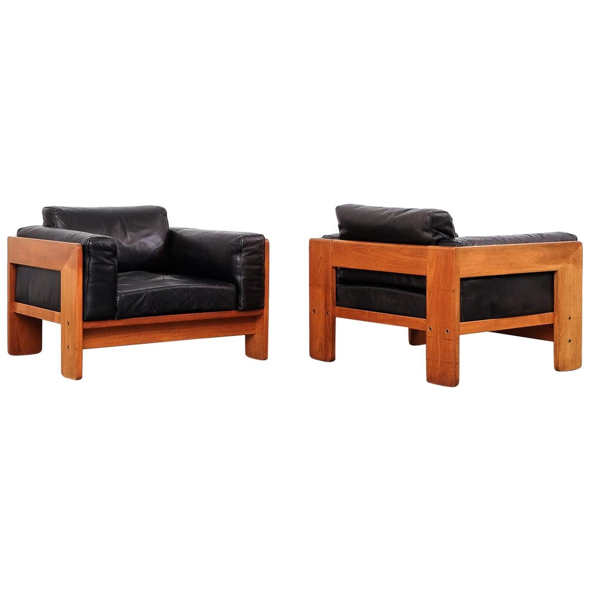 Tobia Scarpa 'Bastiano' Lounge Chairs in Teak and Black Leather