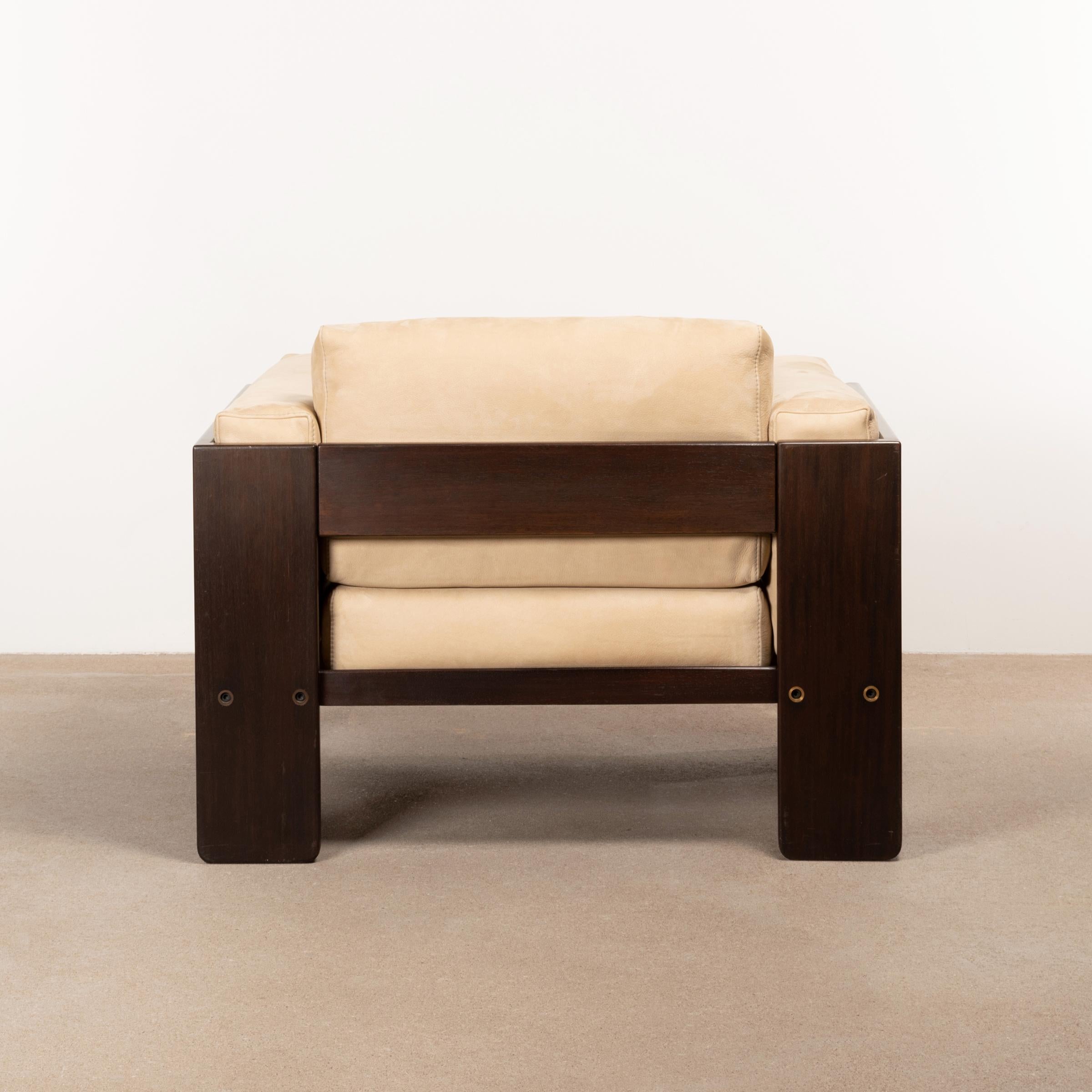 Tobia Scarpa Bastiano Lounge Chairs in Walnut and Beige Suede Leather for Knoll 1