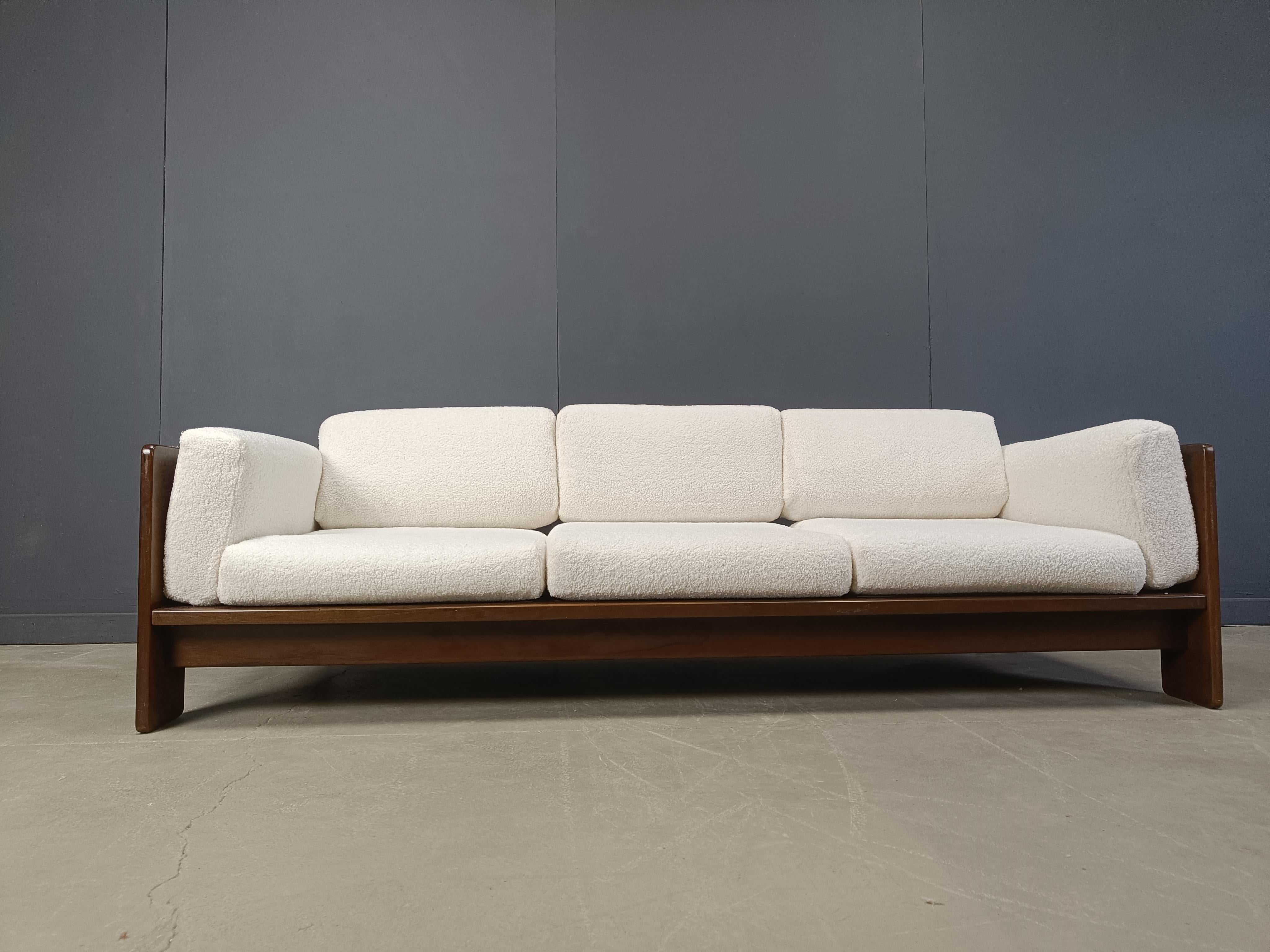 Tobia Scarpa  'Bastiano' three seater sofa by Knoll, 1970s 4