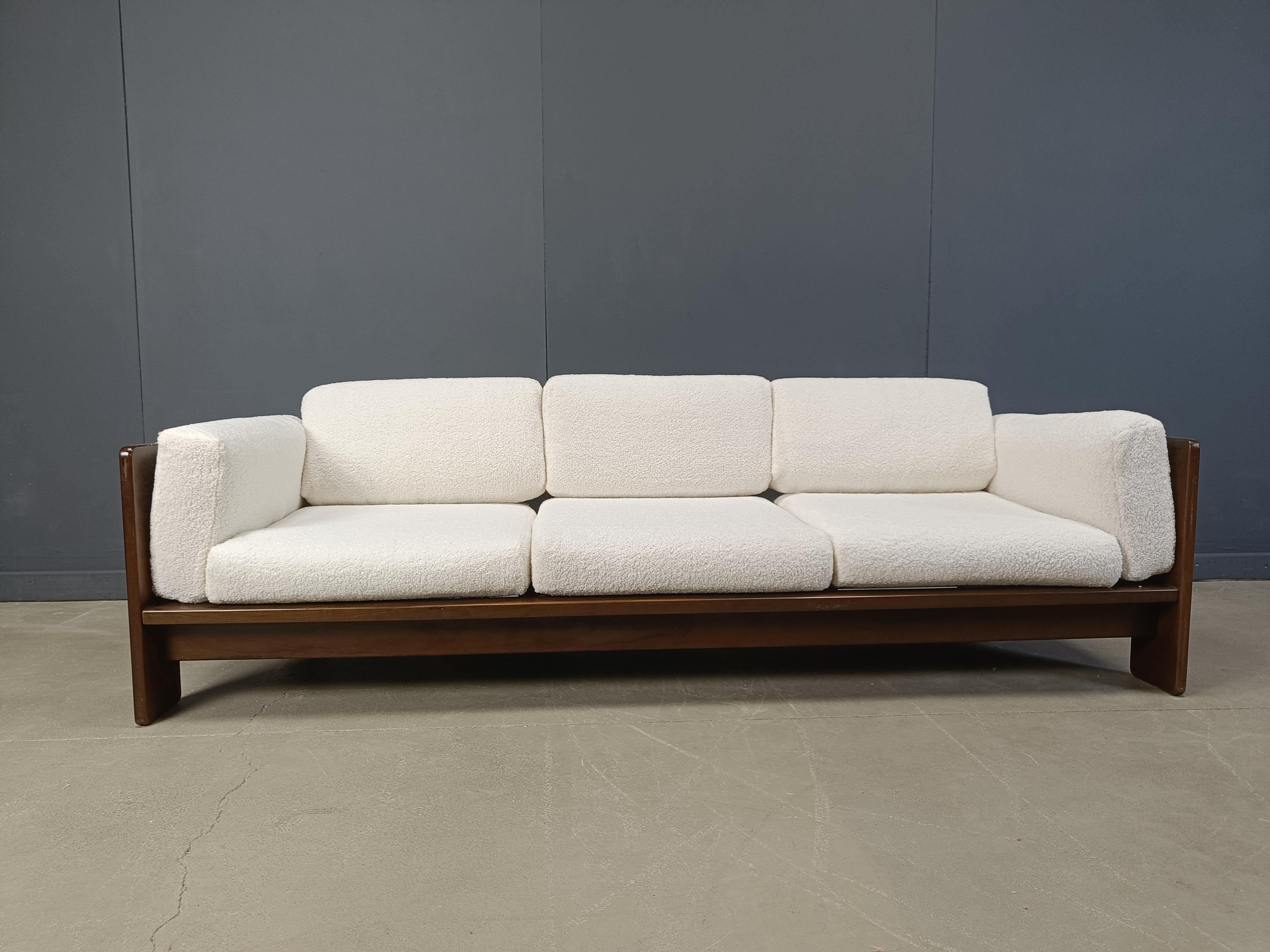 Tobia Scarpa  'Bastiano' three seater sofa by Knoll, 1970s 5