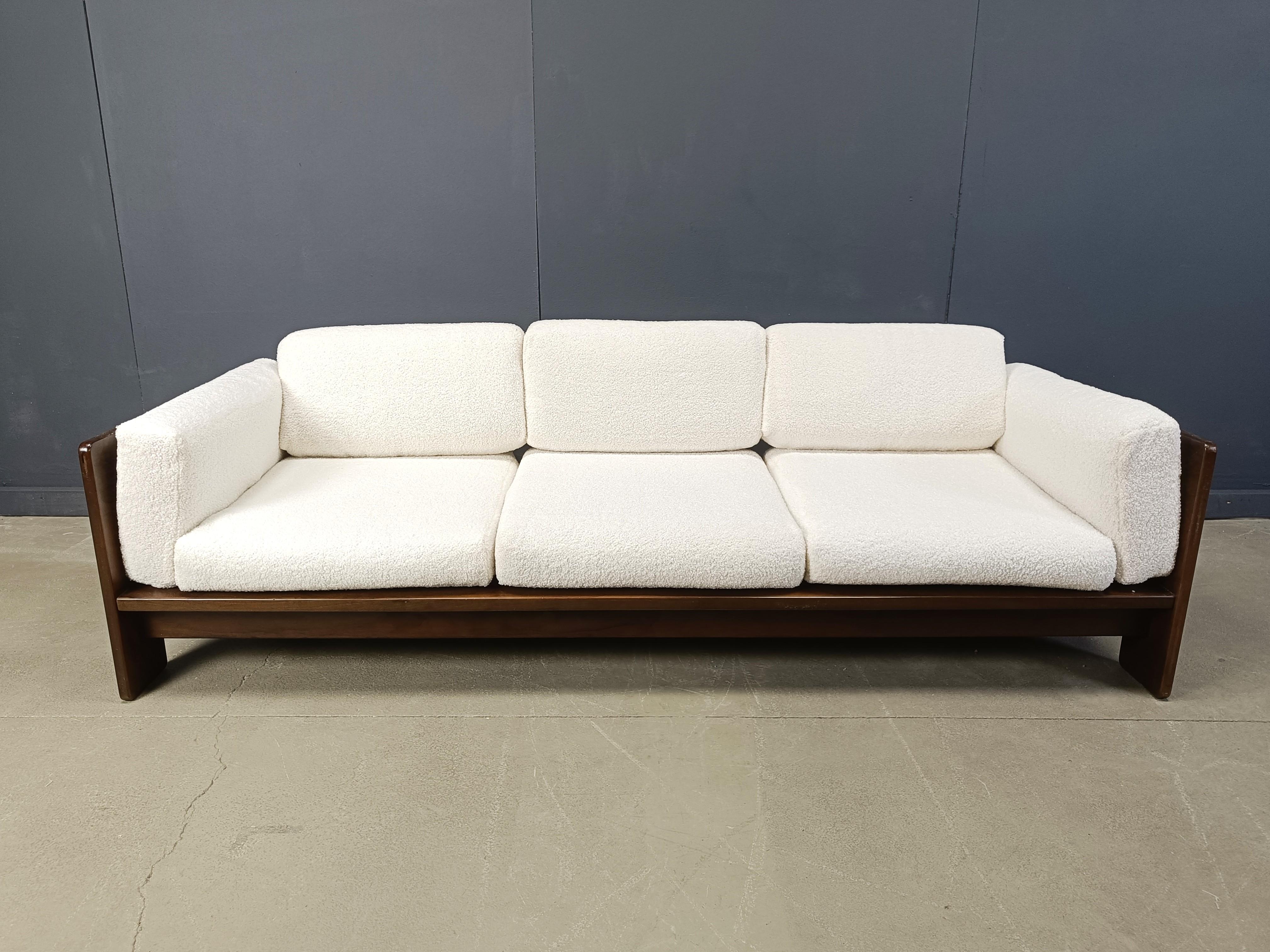 Tobia Scarpa  'Bastiano' three seater sofa by Knoll, 1970s 6