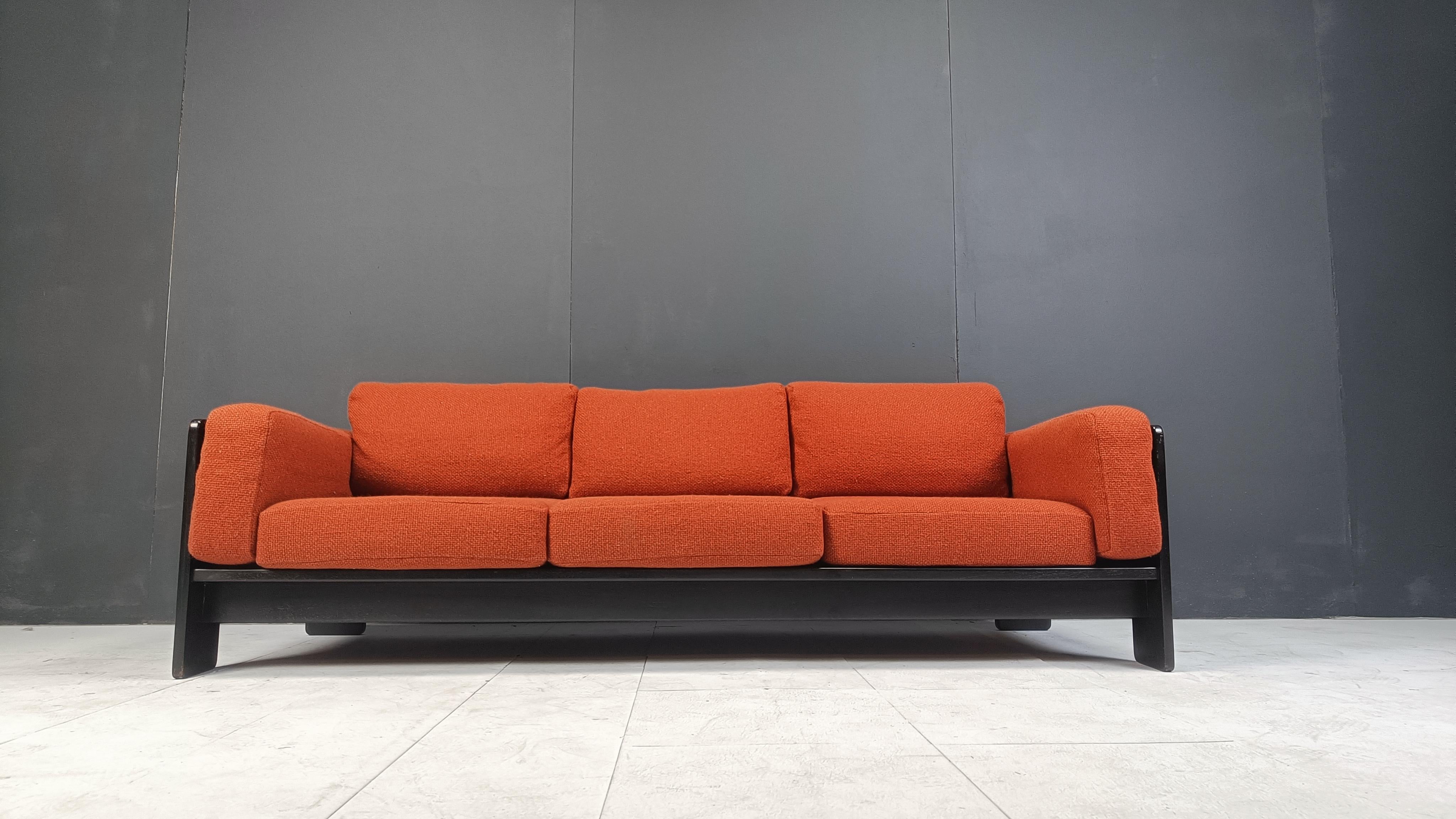 Italian Tobia Scarpa  'Bastiano' three seater sofa by Knoll, 1970s