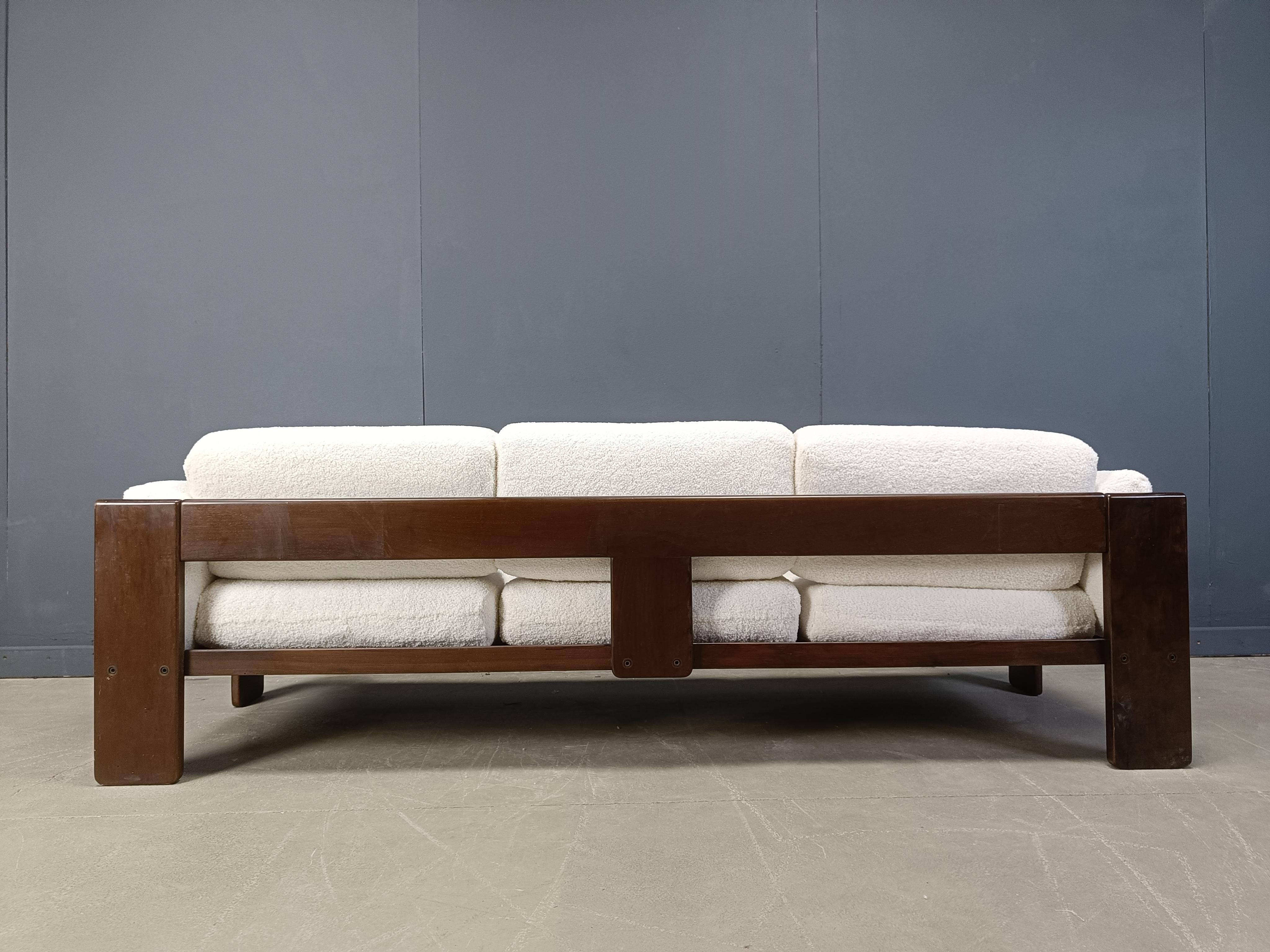 Tobia Scarpa  'Bastiano' three seater sofa by Knoll, 1970s In Good Condition In Leuven, Vlaams Gewest