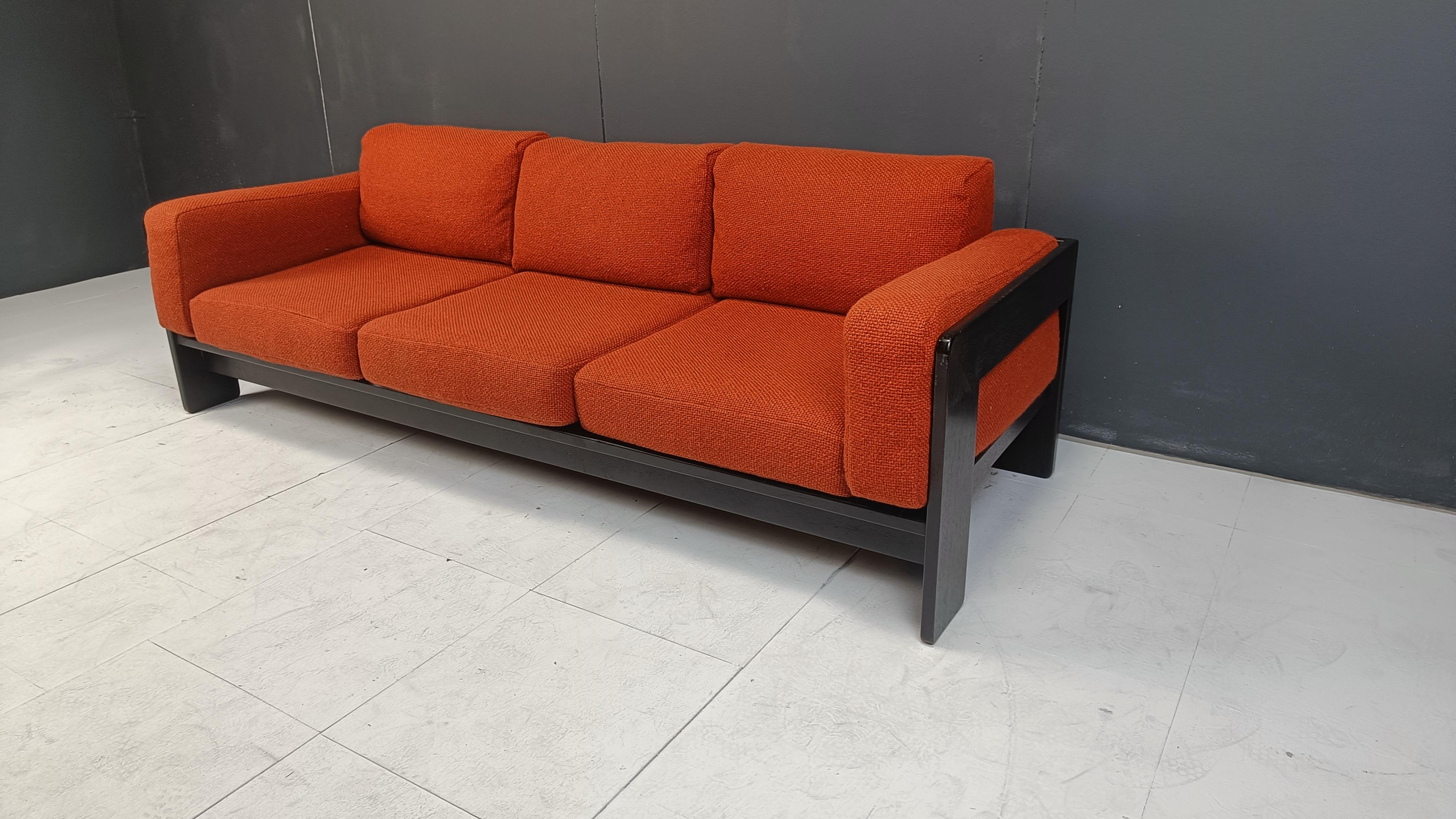 Late 20th Century Tobia Scarpa  'Bastiano' three seater sofa by Knoll, 1970s