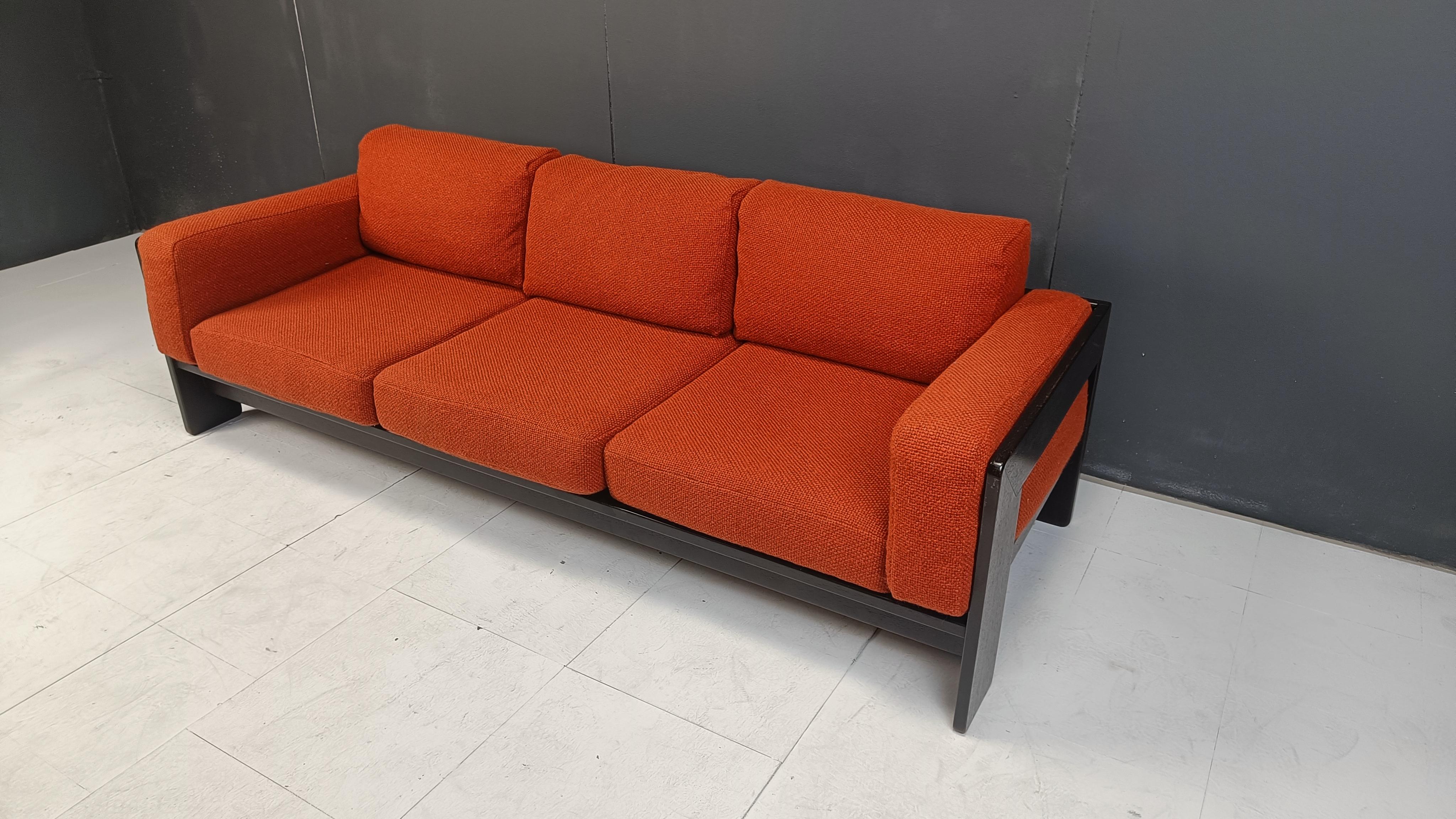 Fabric Tobia Scarpa  'Bastiano' three seater sofa by Knoll, 1970s