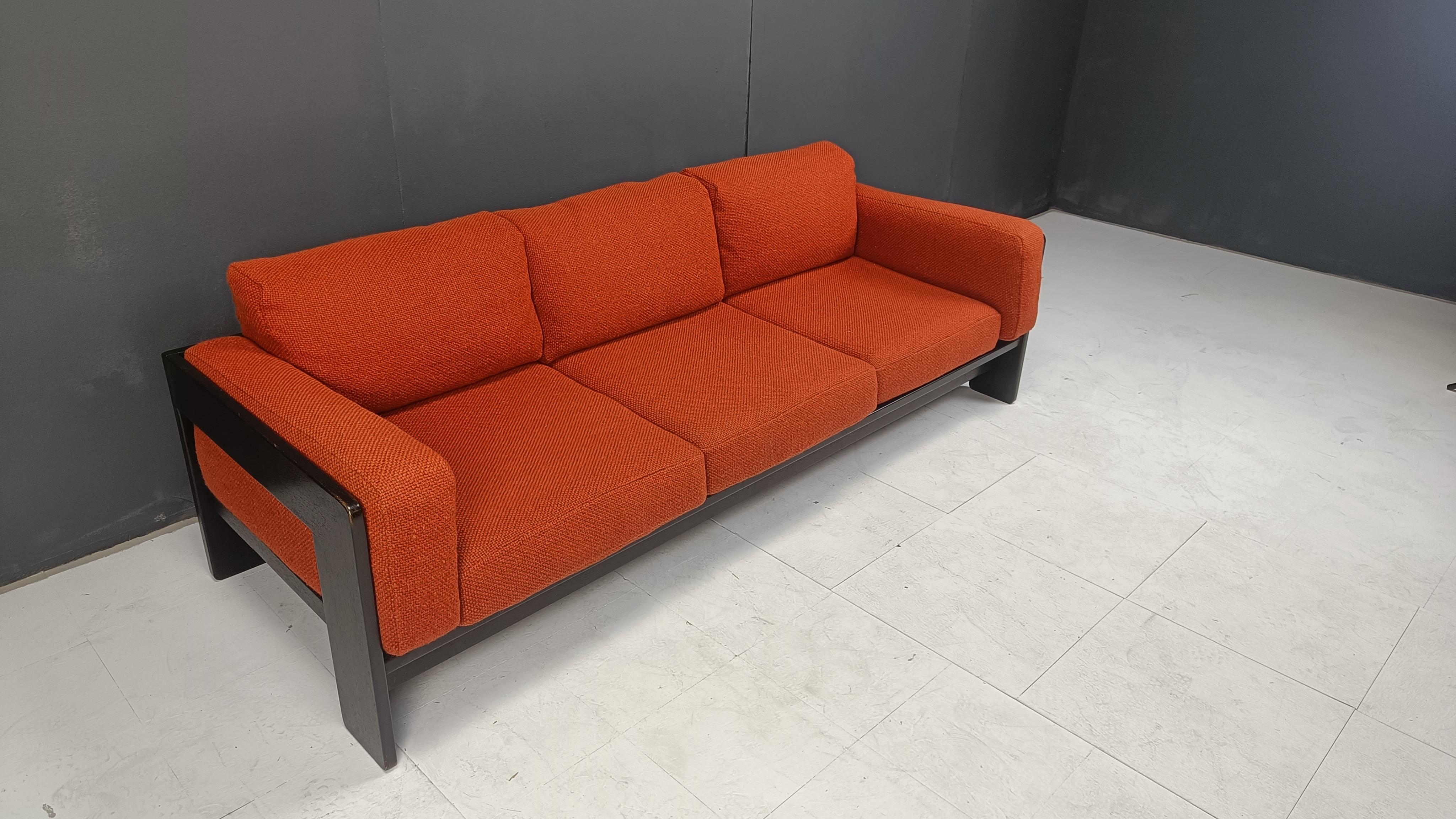 Tobia Scarpa  'Bastiano' three seater sofa by Knoll, 1970s 1