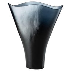 Vaso di Tobia Scarpa Battuti in vetro di Murano color vinaccia