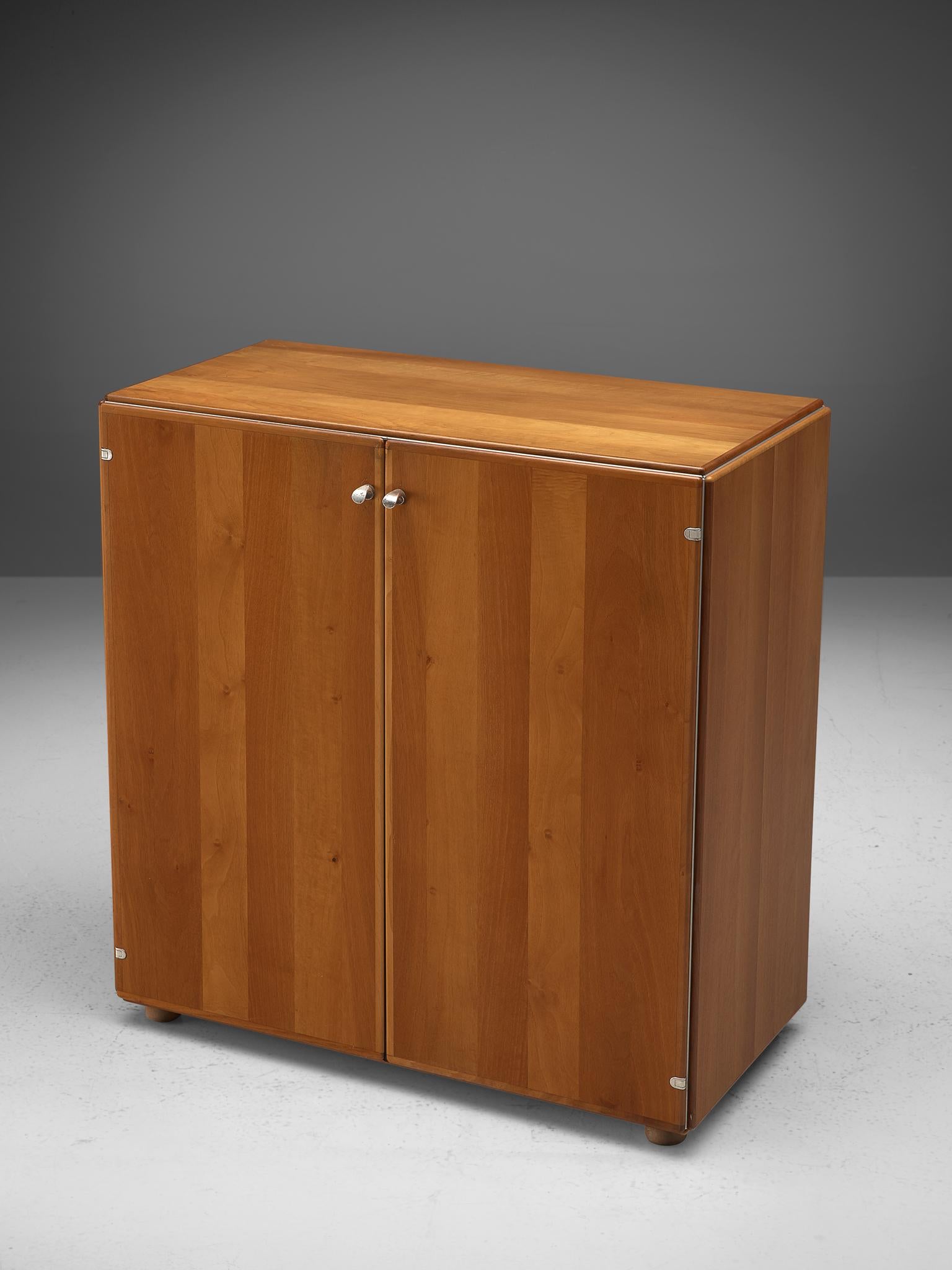 Tobia Scarpa, Cabinet in Walnut, Italy, 1960s In Good Condition In Waalwijk, NL