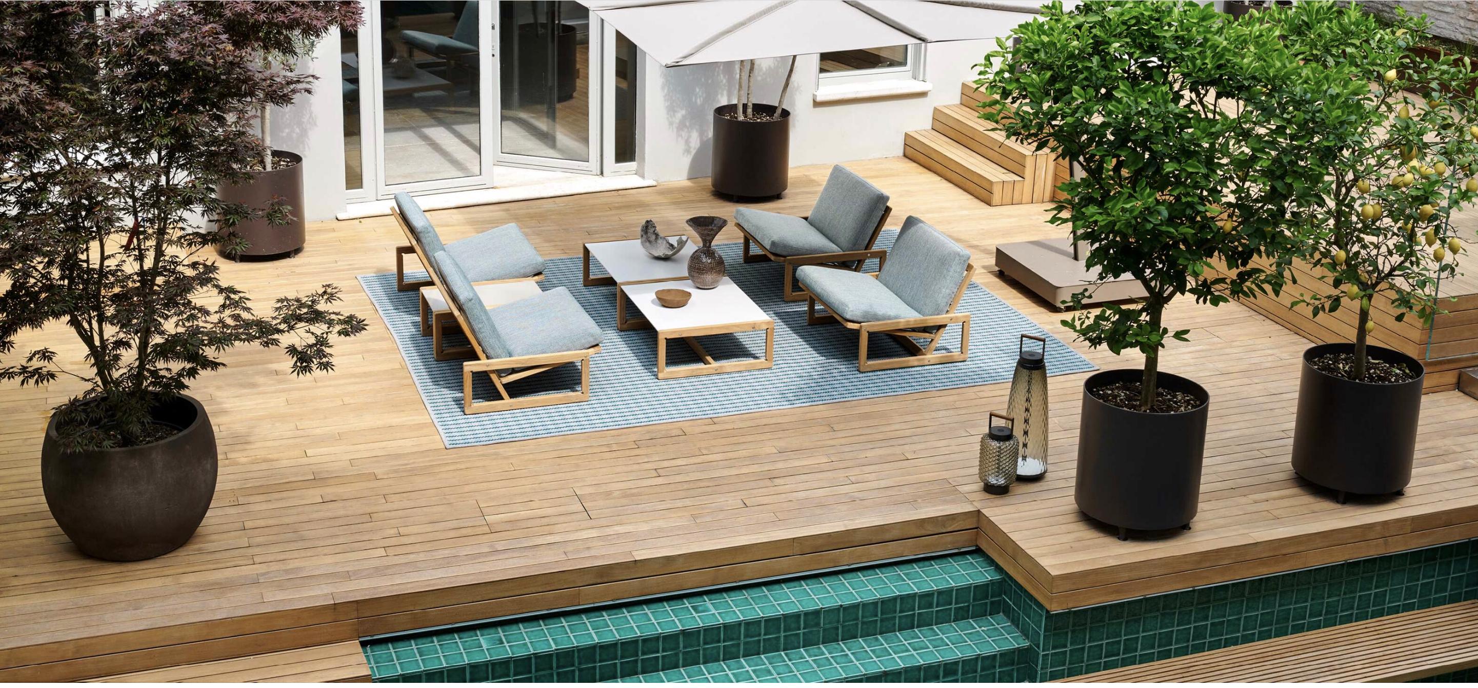 Tobia Scarpa Carlotta Outdoor Coffee Table For Sale 1