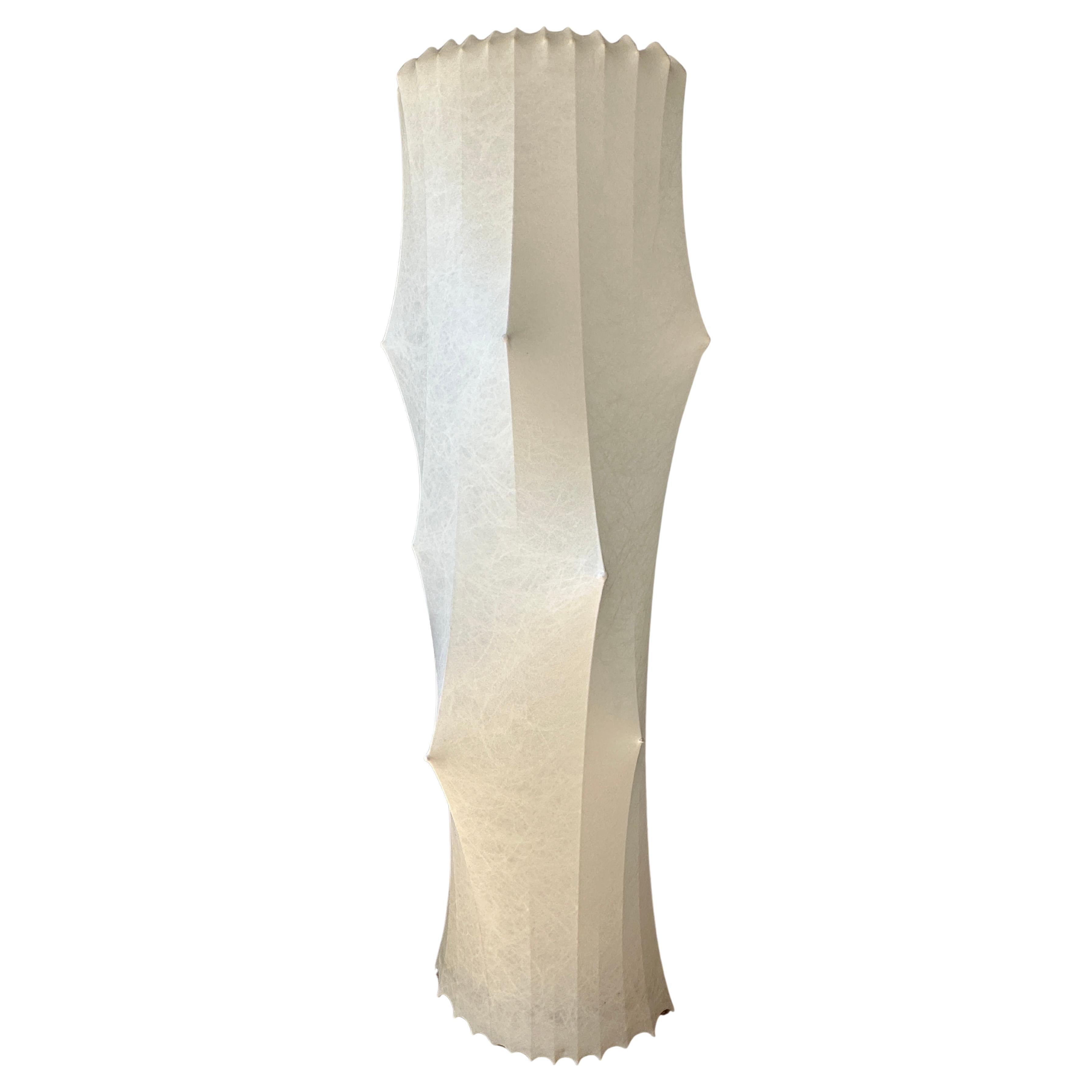 Lampada da terra Tobia Scarpa Fantasma di Flos Italia
