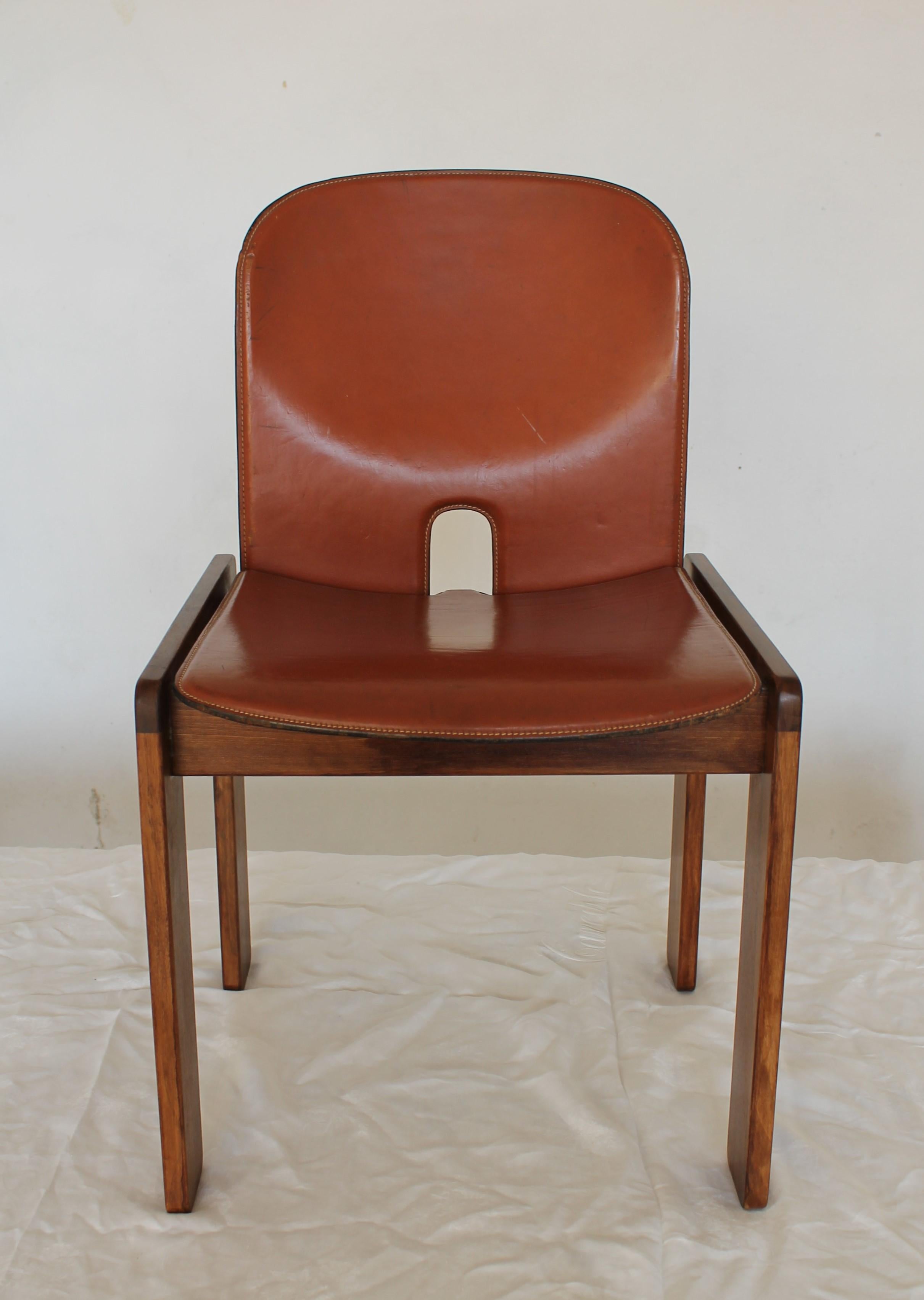Mid-Century Modern Tobia Scarpa for Cassina Brown Leather and Wood 