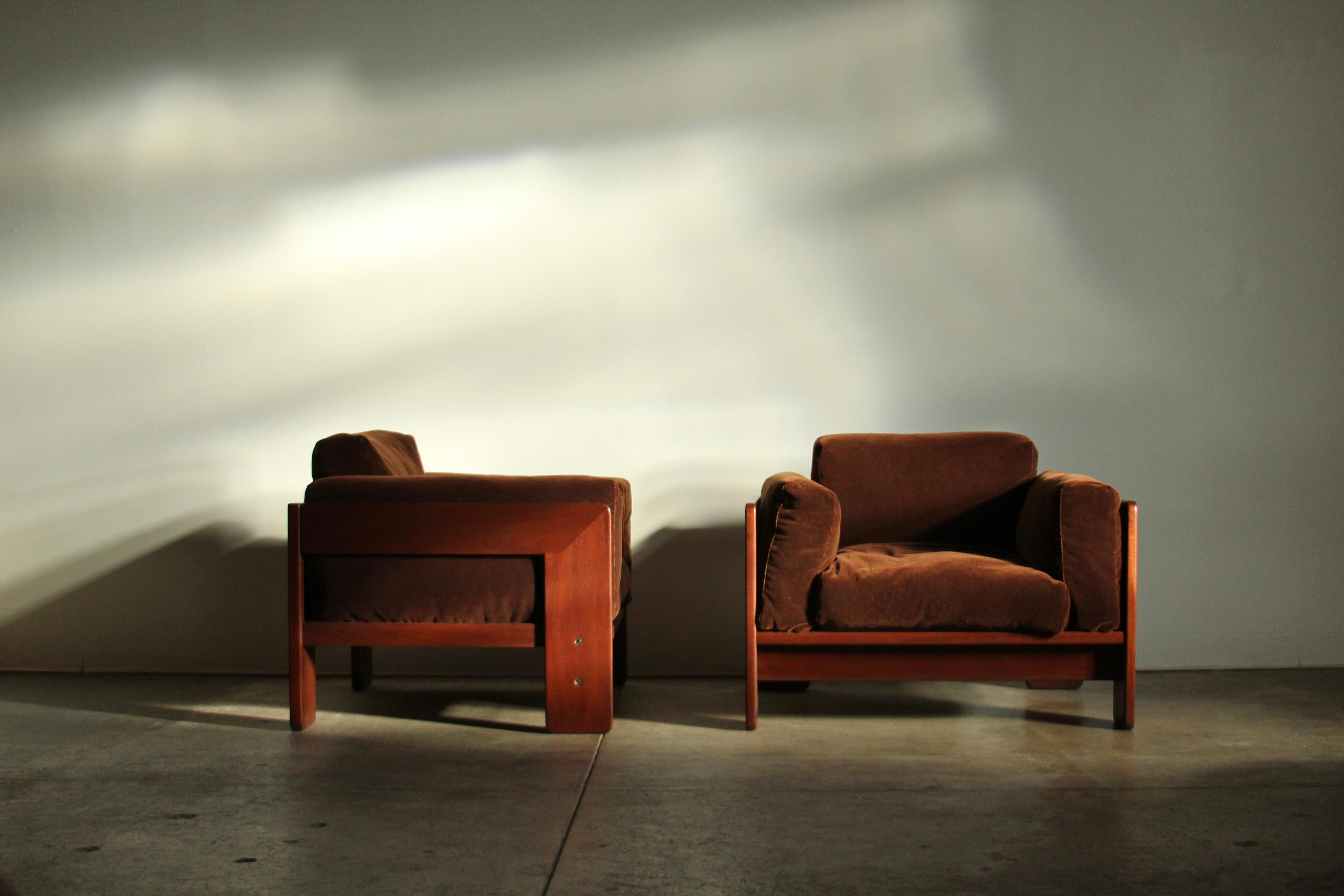 Tobia Scarpa for Gavina 'Bastiano' Lounge Chairs in Brown Mohair 7