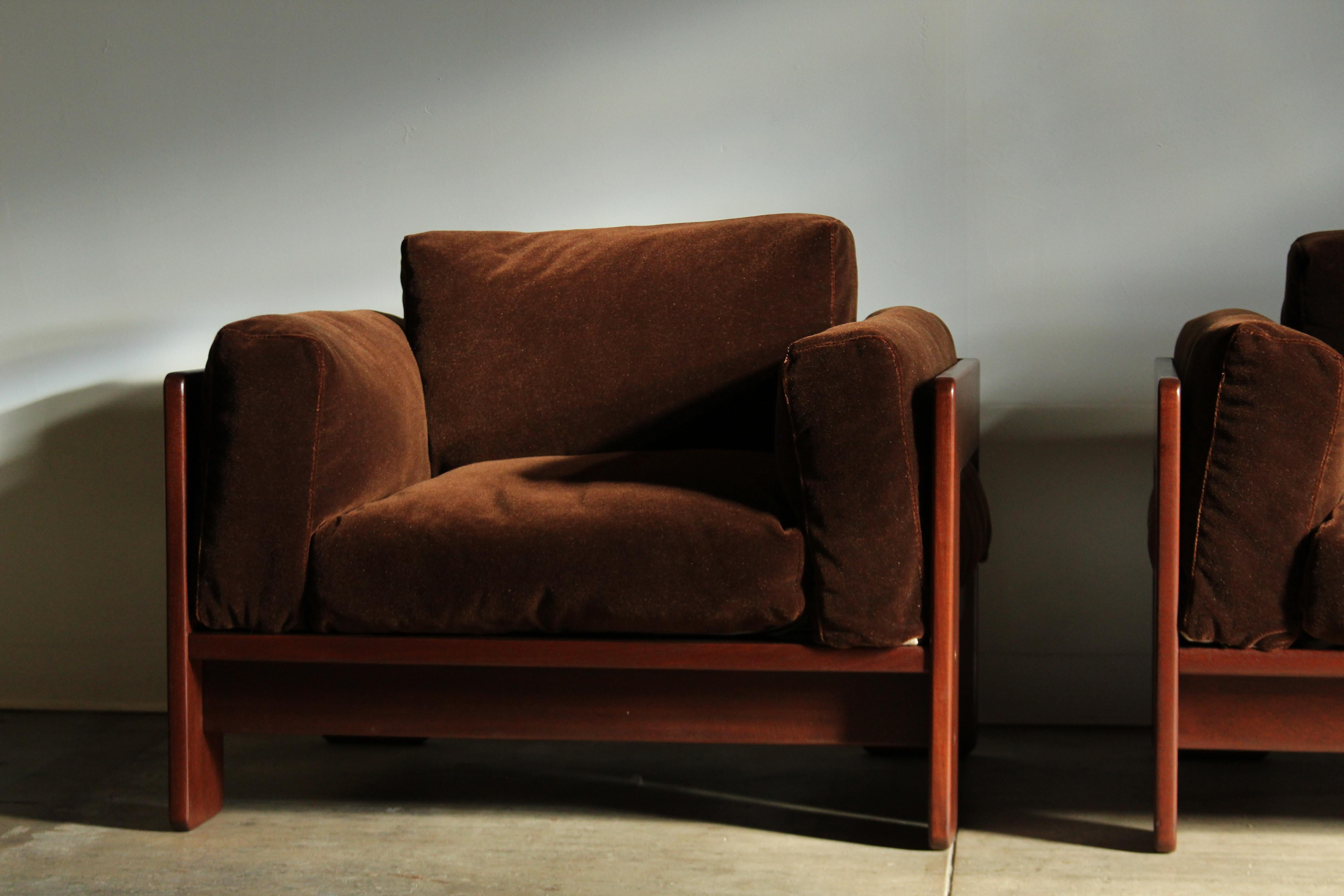 Late 20th Century Tobia Scarpa for Gavina 'Bastiano' Lounge Chairs in Brown Mohair