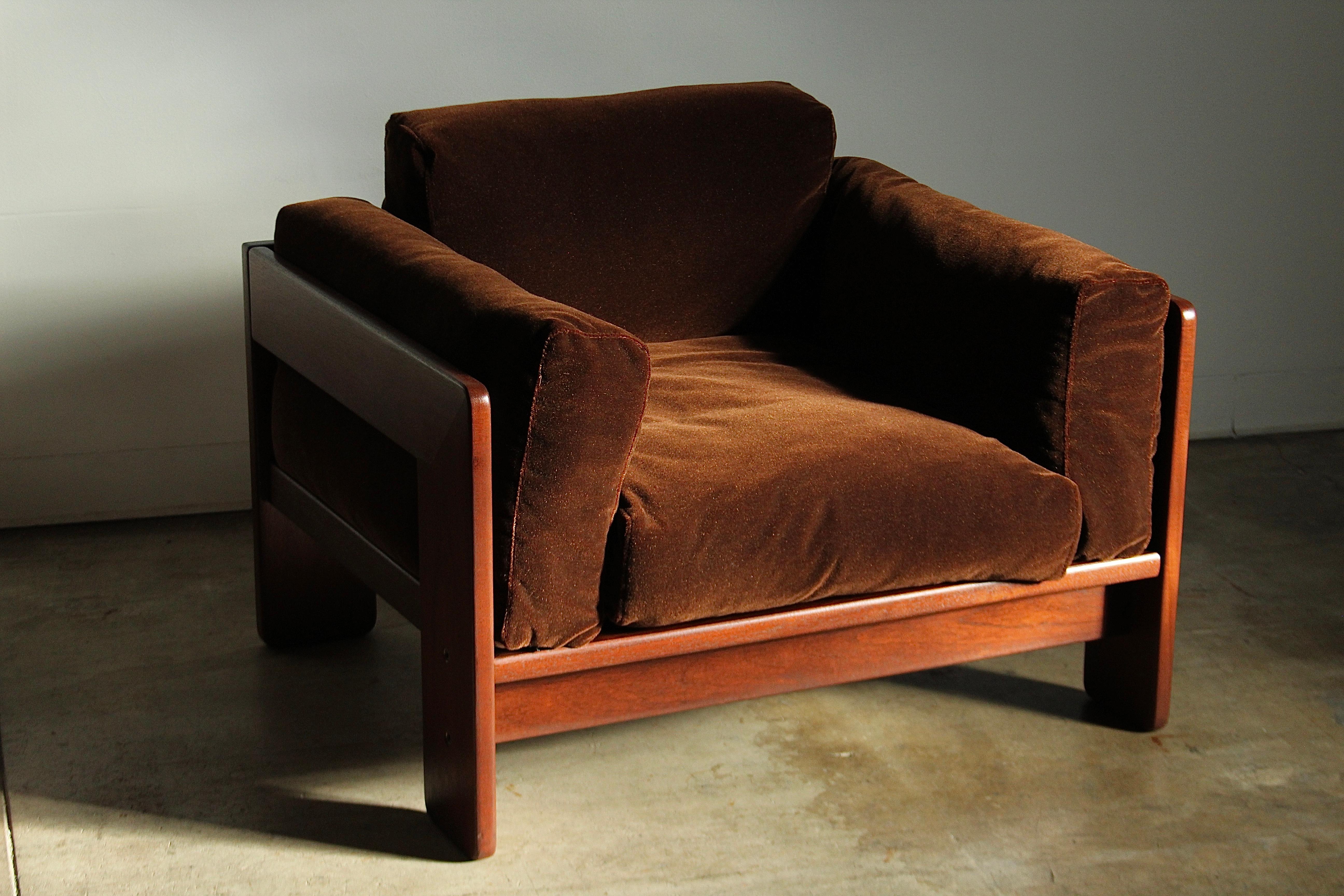 Tobia Scarpa for Gavina 'Bastiano' Lounge Chairs in Brown Mohair 1