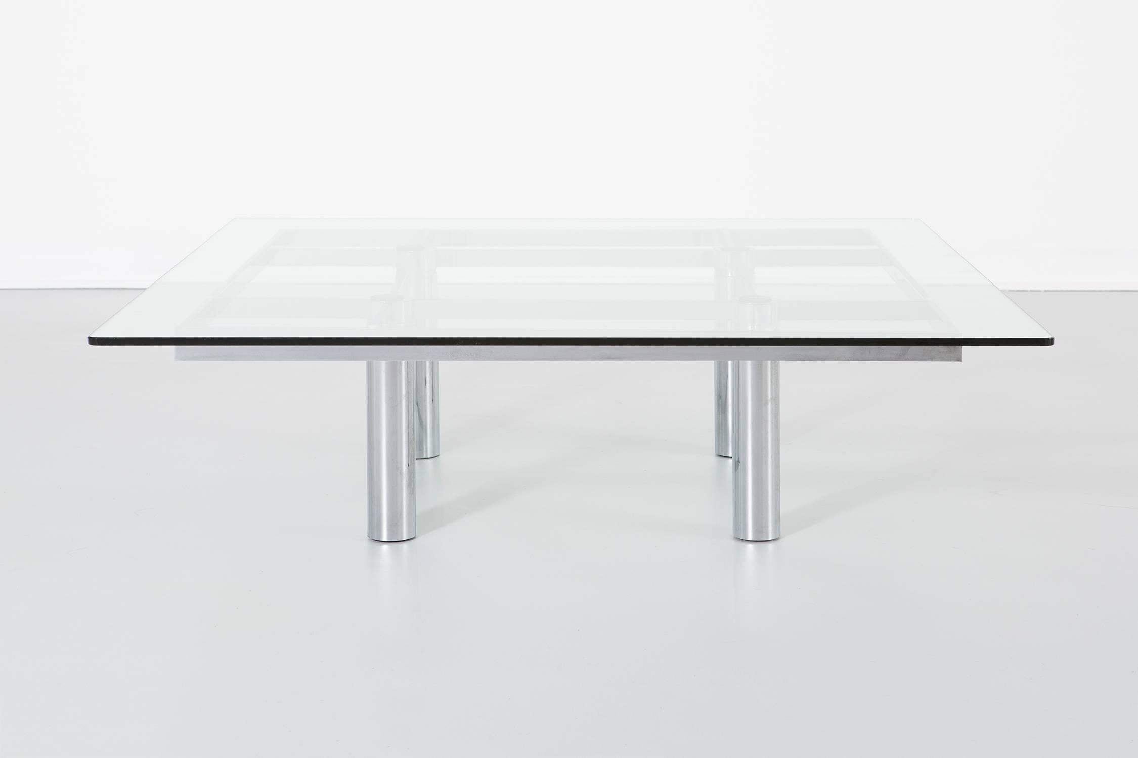 Coffee table

Designed by Tobia Scarpa for Knoll

USA, circa 1960s

Glass and chrome

Measures: 15 ¼” H x 53 13/16” W x 53 13/16” D.