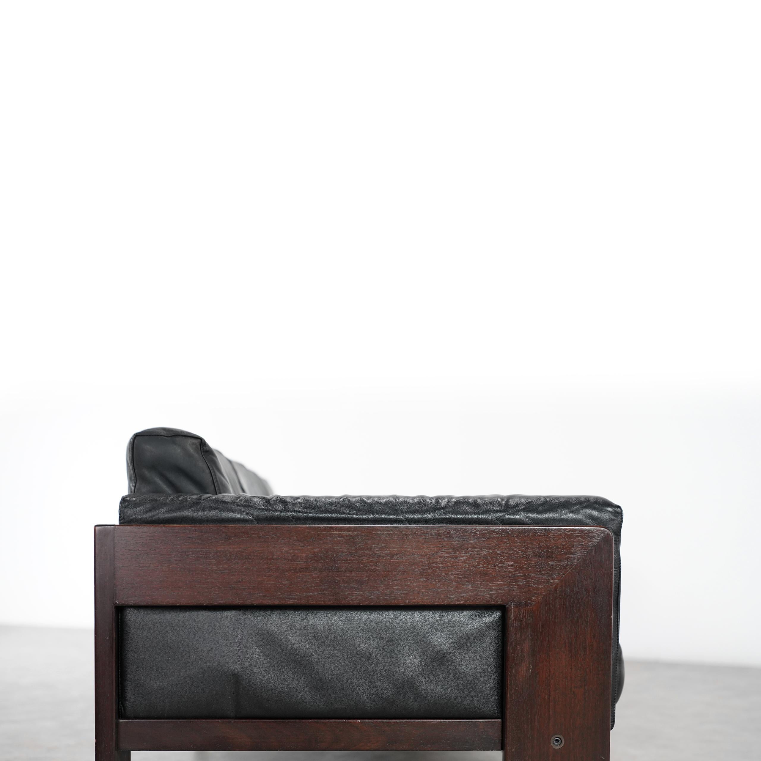 Tobia Scarpa for Knoll International, Extralarge Bastiano Sofa in Leather 4-Seat 4
