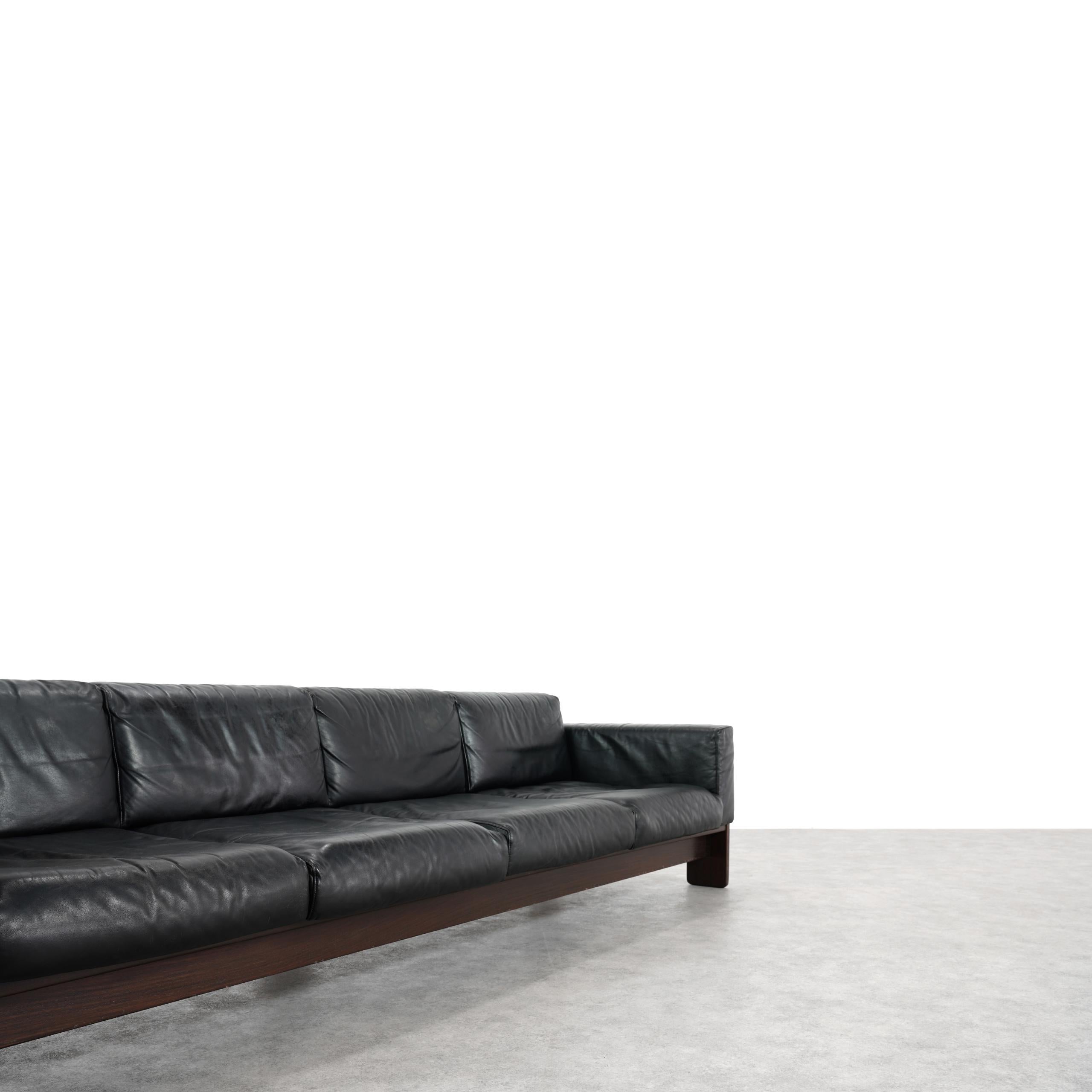 Tobia Scarpa for Knoll International, Extralarge Bastiano Sofa in Leather 4-Seat 8