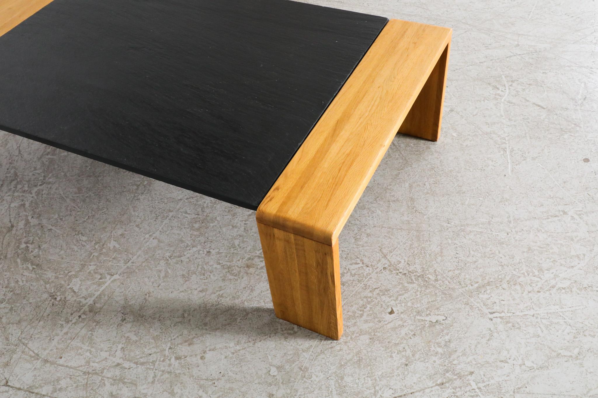 Table basse et table d'appoint inspirée de Tobia Scarpa en teck et pierre par Leolux 6