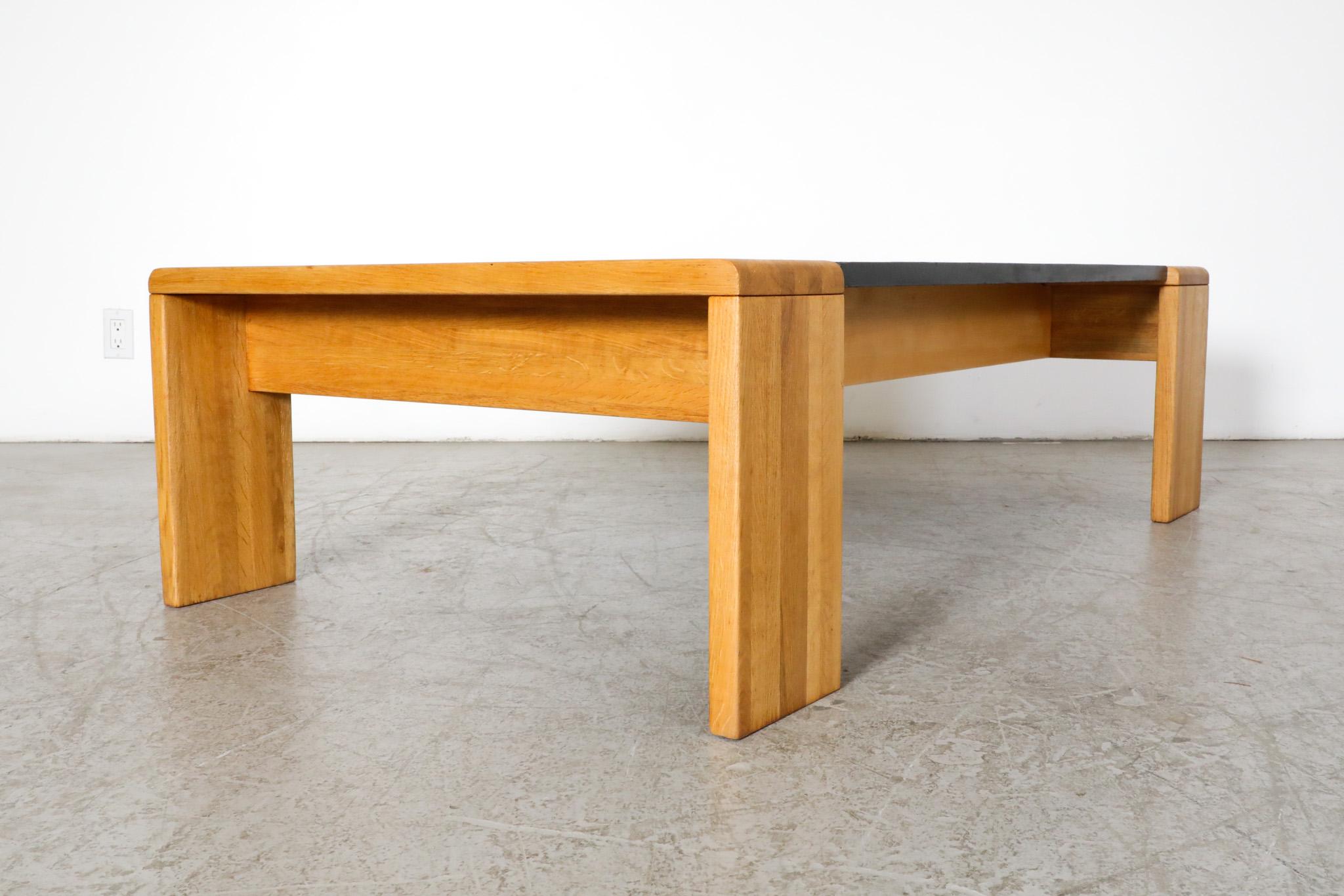 Table basse et table d'appoint inspirée de Tobia Scarpa en teck et pierre par Leolux 2