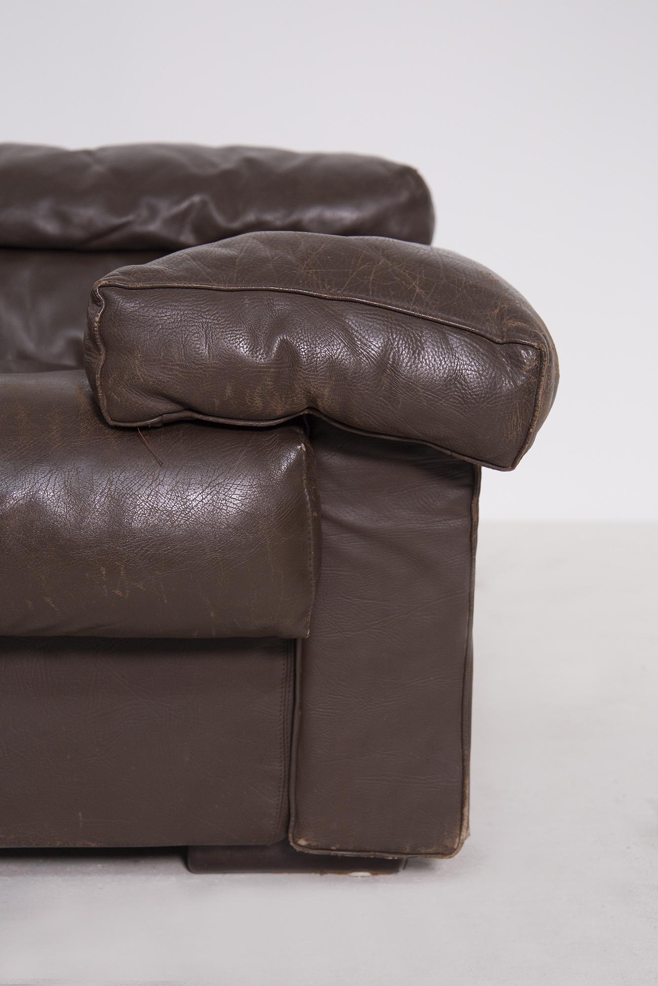 Mid-Century Modern Tobia Scarpa Italian Sofa Mod. Erasmo for B&B Italia in Black Leather, Label