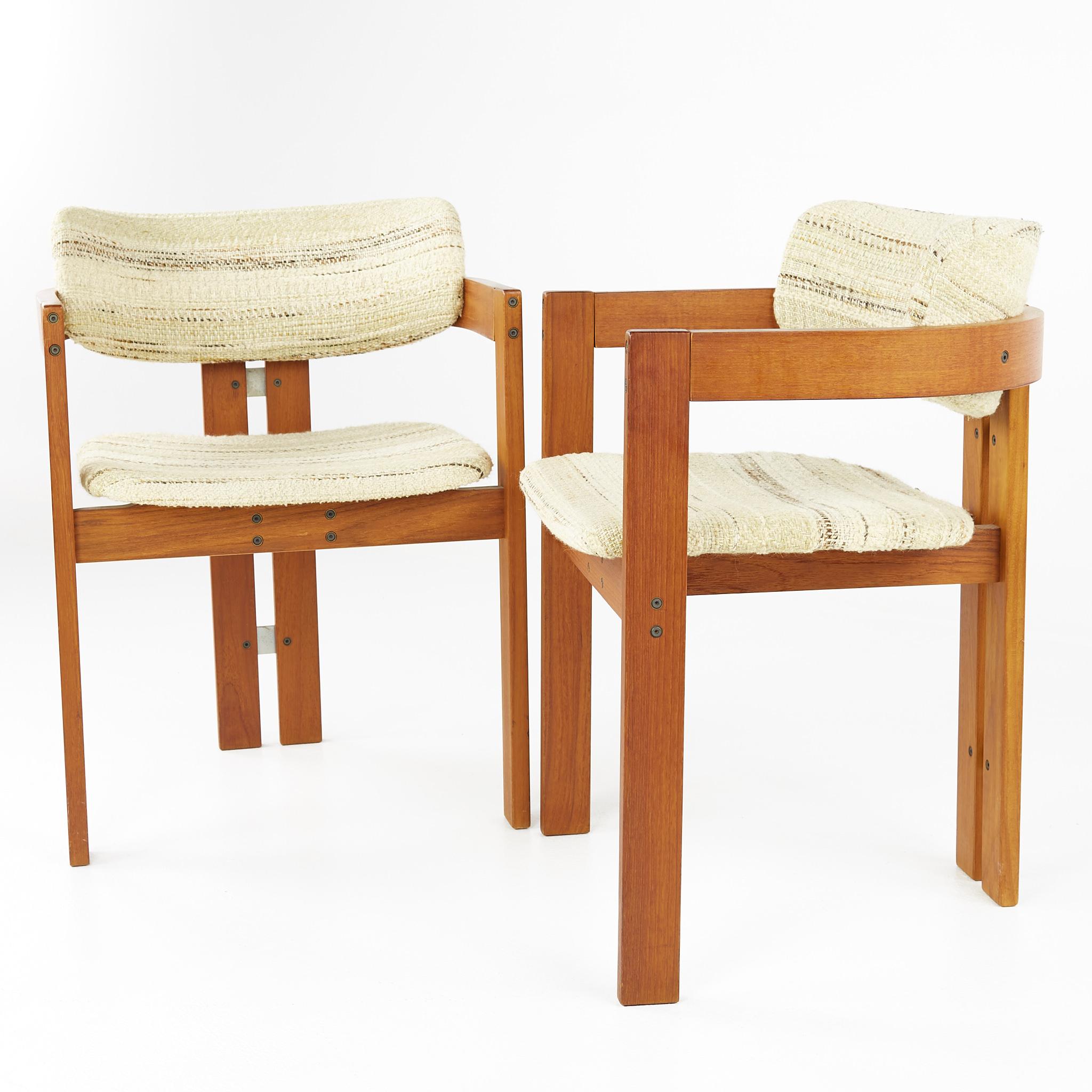 Afra and Tobia Scarpa Style Mid Century Teak Dining Chairs, Set of 4 In Good Condition In Countryside, IL