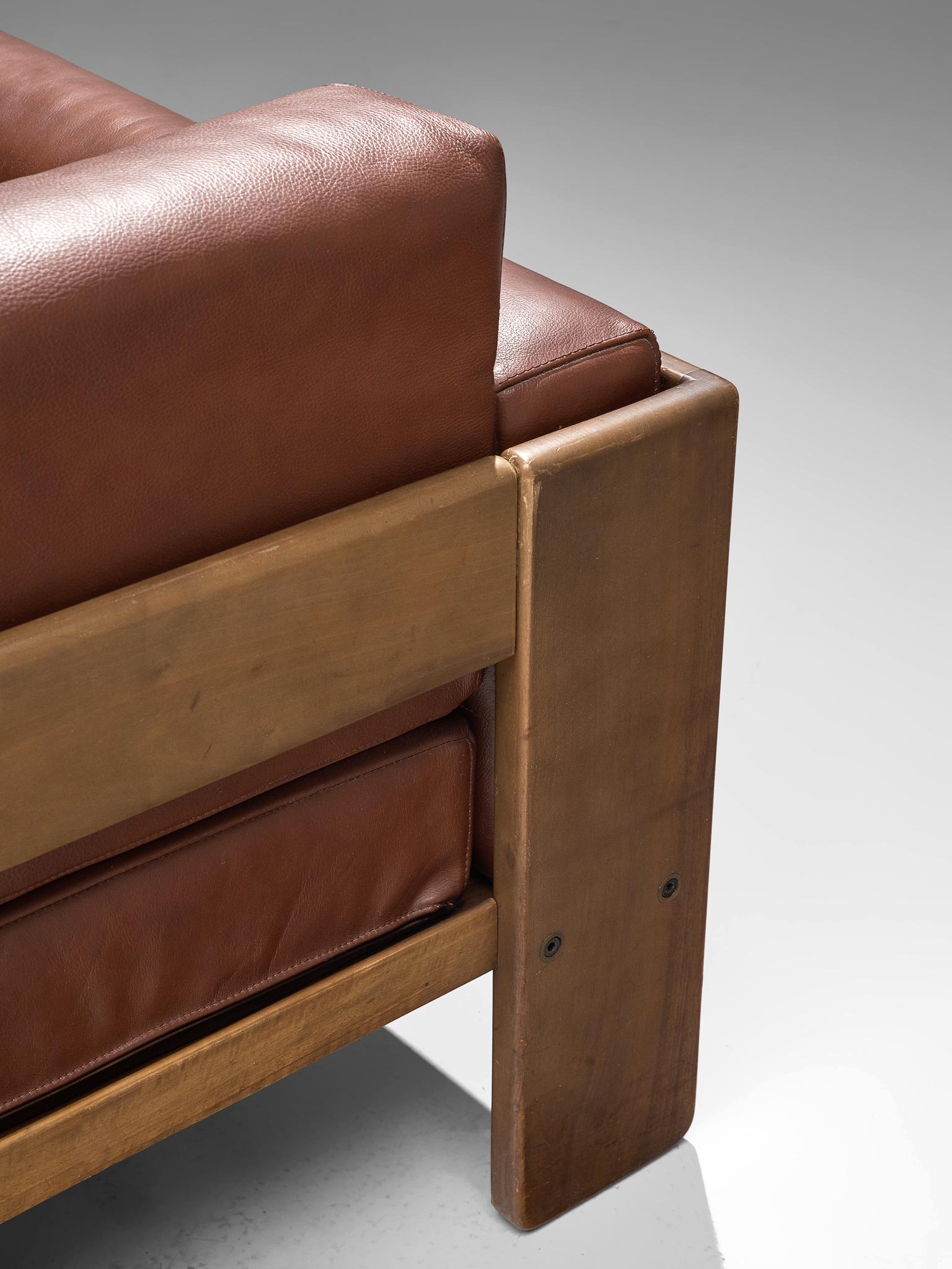 Tobia Scarpa Pair of 'Bastiano' Club Chairs in Walnut and Leather 5