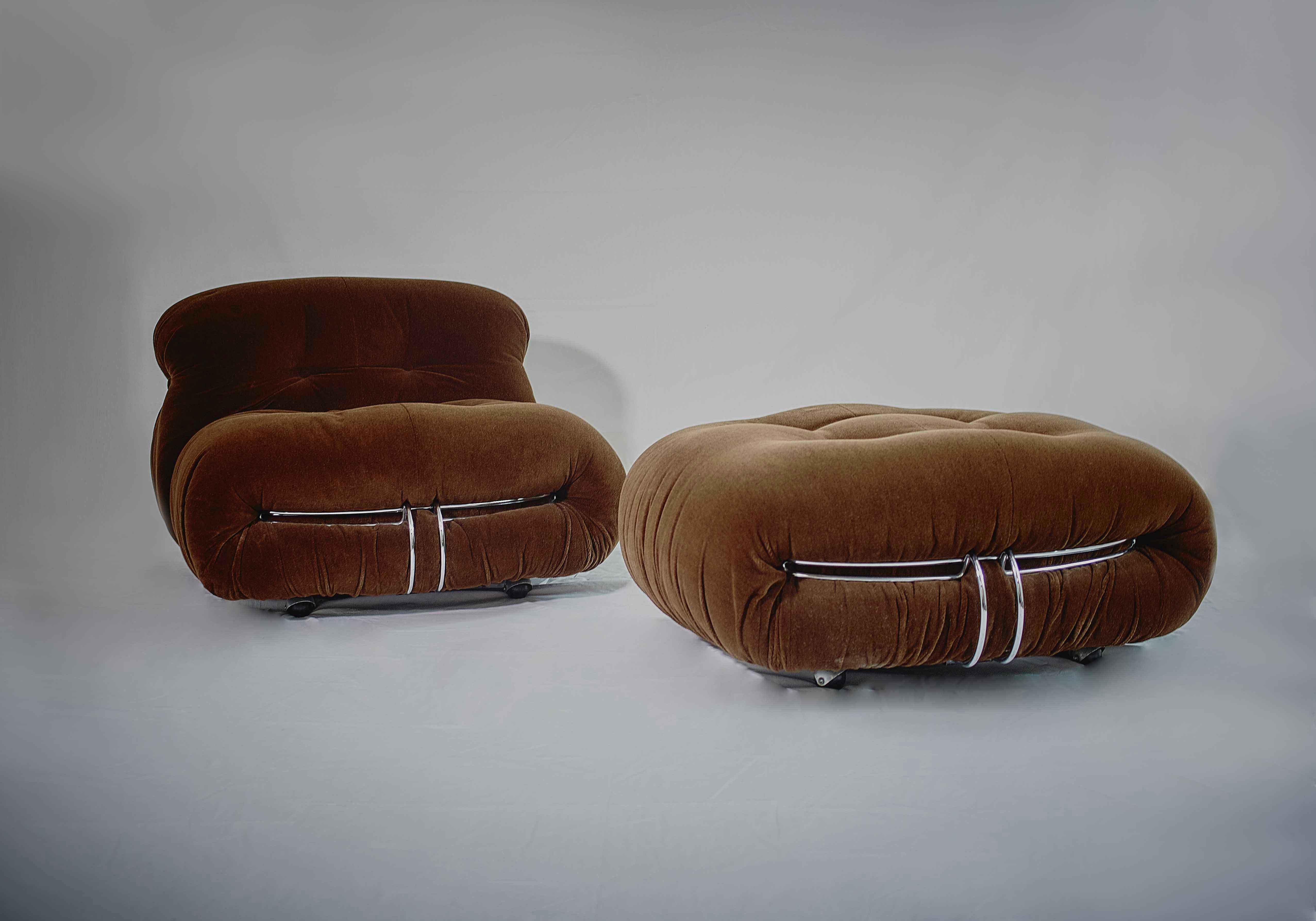 Tobia Scarpa Pair of Soriana Lounge Chairs and Ottoman, Cassina, Italy, 1970 In Excellent Condition In Milan, IT