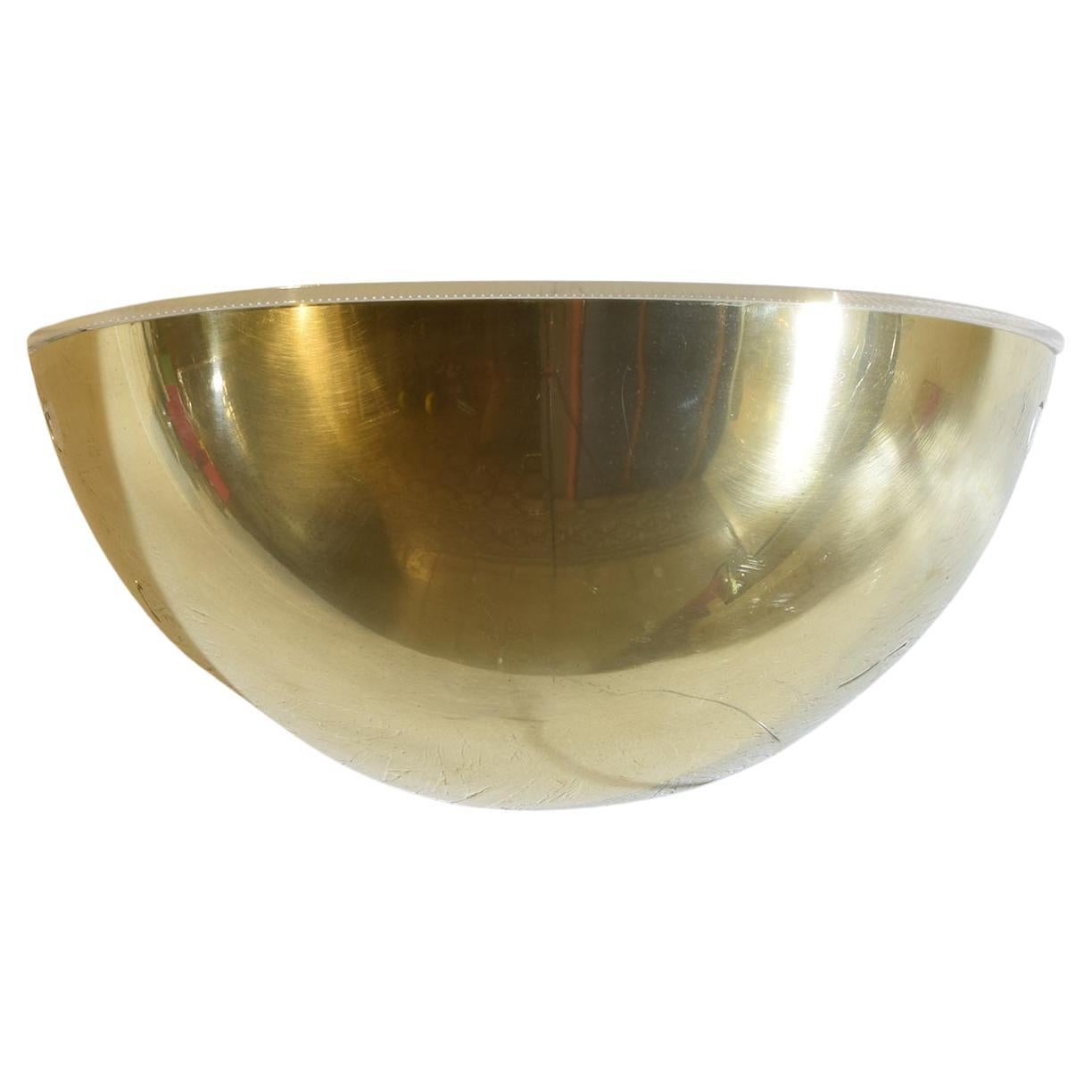 Lacquered brass wall sconce model Quarto by Tobia Scarpa for Flos 1970s.Tobia Scarpa is a visionary designer whose work transcends the boundaries of form and function. Known for his bold yet timeless creations, Scarpa blends craftsmanship with
