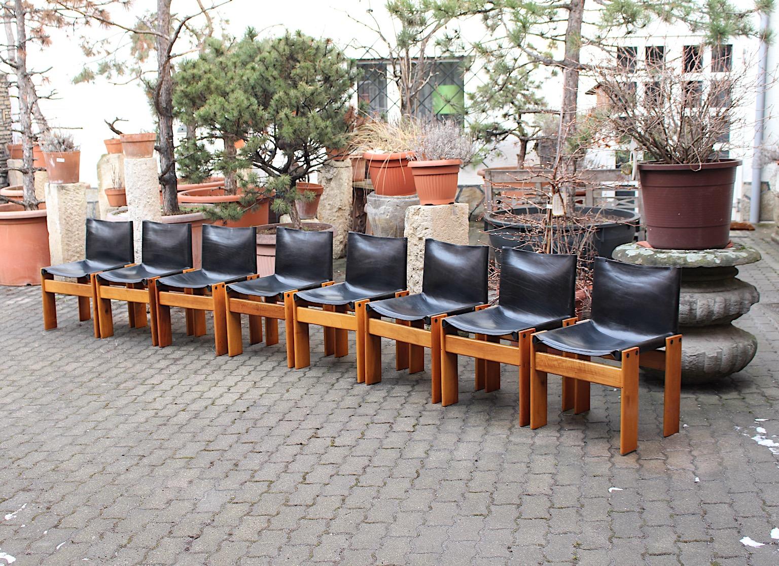 Tobia Scarpa Eight Blonde Walnut Black Leather Dining Chairs Monk, Italy, 1970s In Fair Condition In Vienna, AT