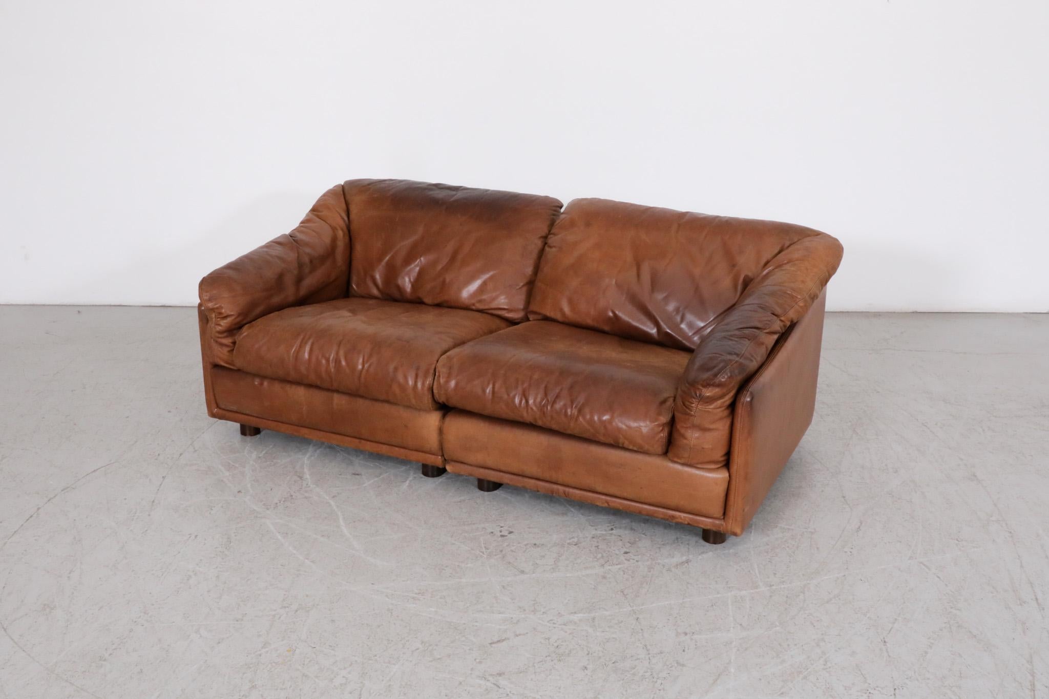 Tobia Scarpa Style Cognac Leather Loveseat by Leolux In Good Condition For Sale In Los Angeles, CA