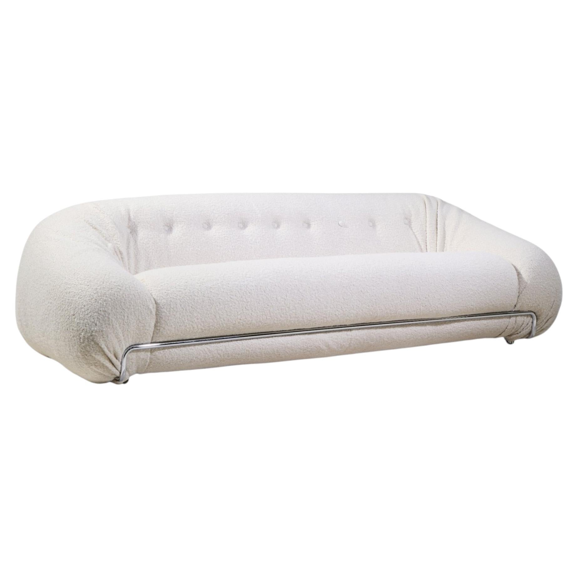 Tobia Scarpa Stil Mid Century Italienisch Boucle und Chrom Sofa