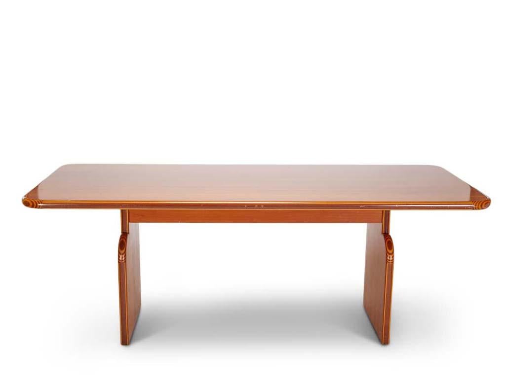 Tobia Scarpa, Vintage Sculptural Italian Dining Table In Good Condition In Los Angeles, CA