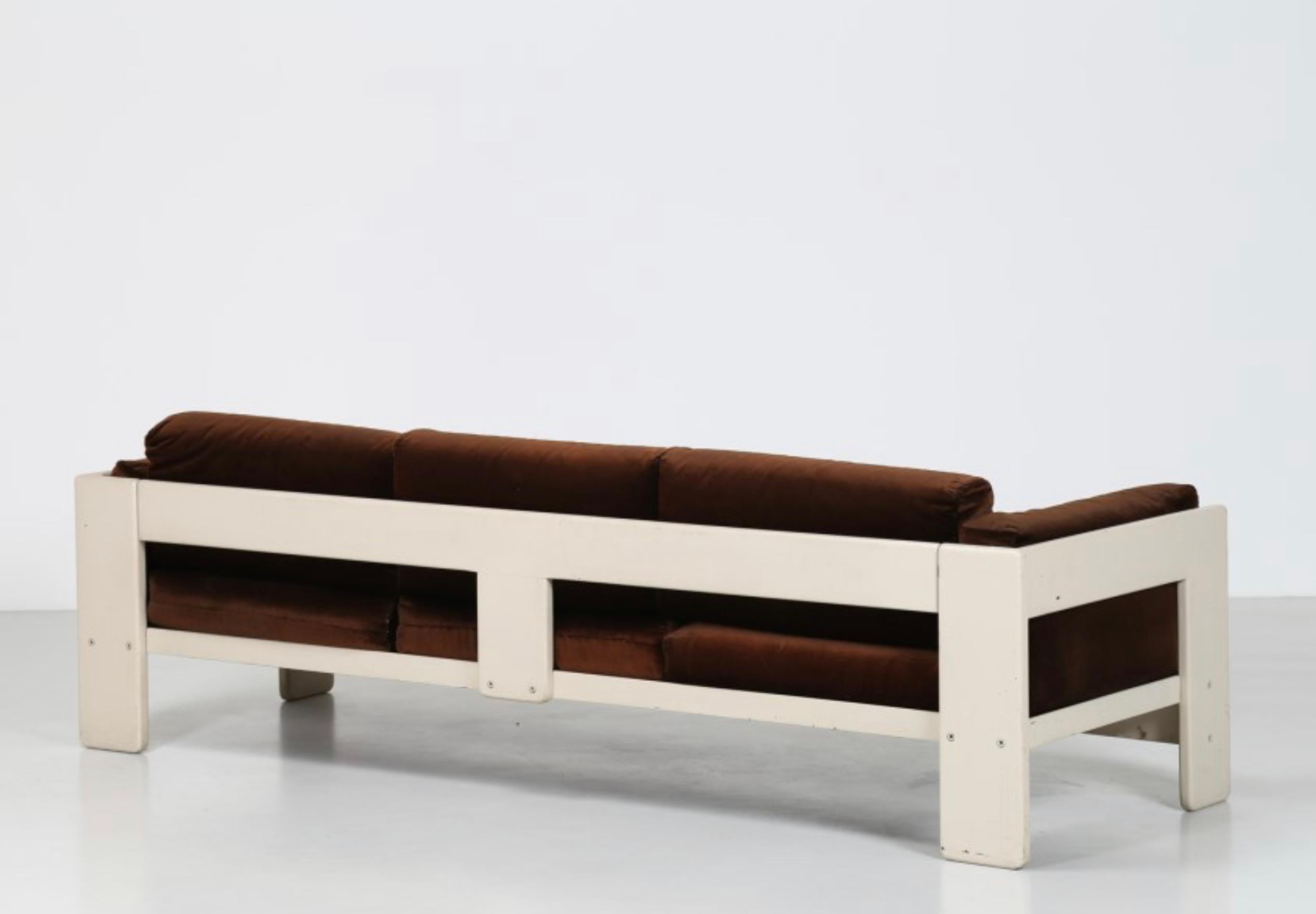 Tobia Scarpa Weiß lackiertes Sofa mit 3 Sitzen, Modell Bastiano für Gavina, Italien 1960er Jahre (Moderne der Mitte des Jahrhunderts) im Angebot