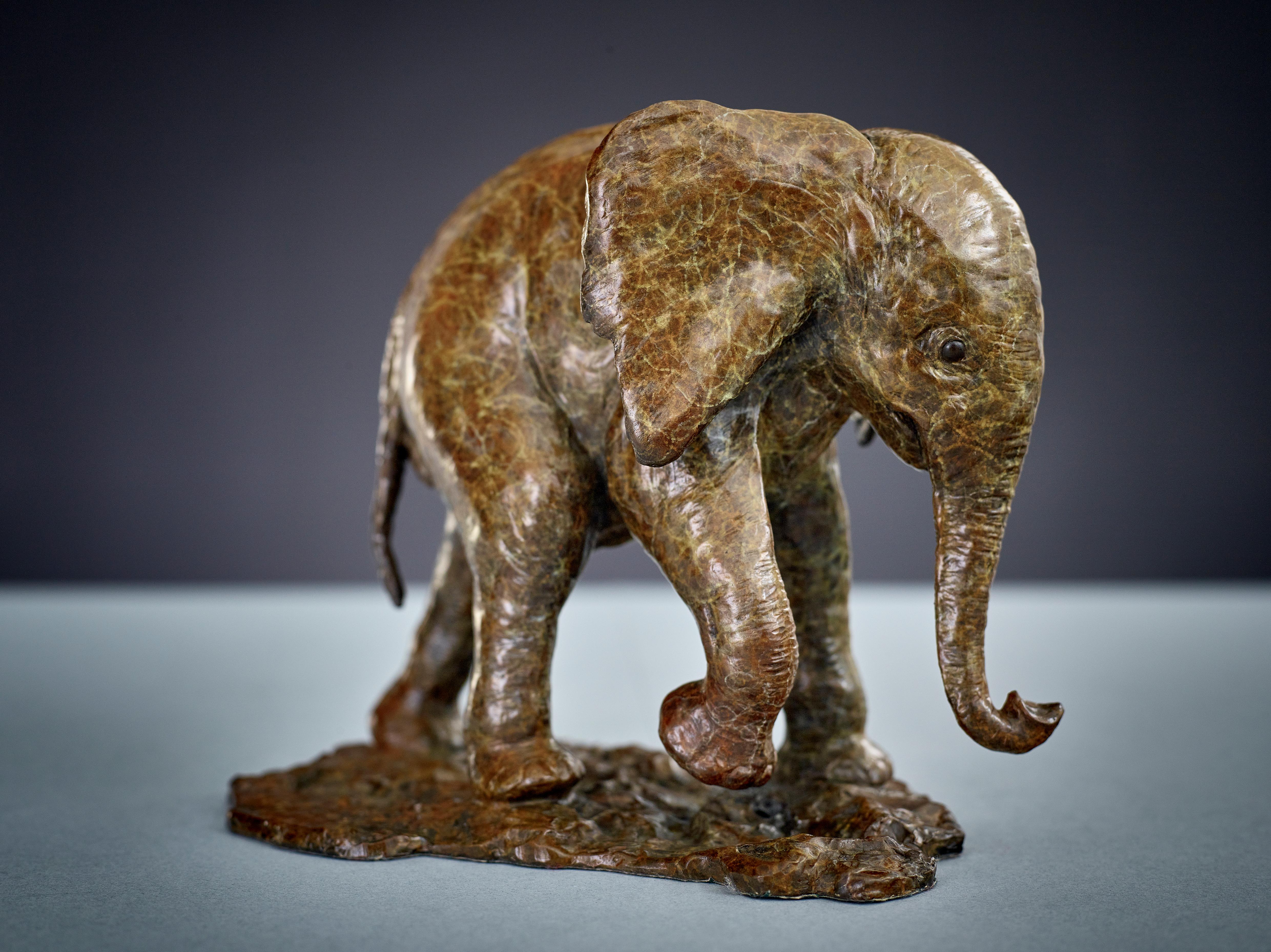 Zeitgenössische Bronze-Skulptur eines afrikanischen Elefanten & Baby, Safari, Wildtiere im Angebot 14