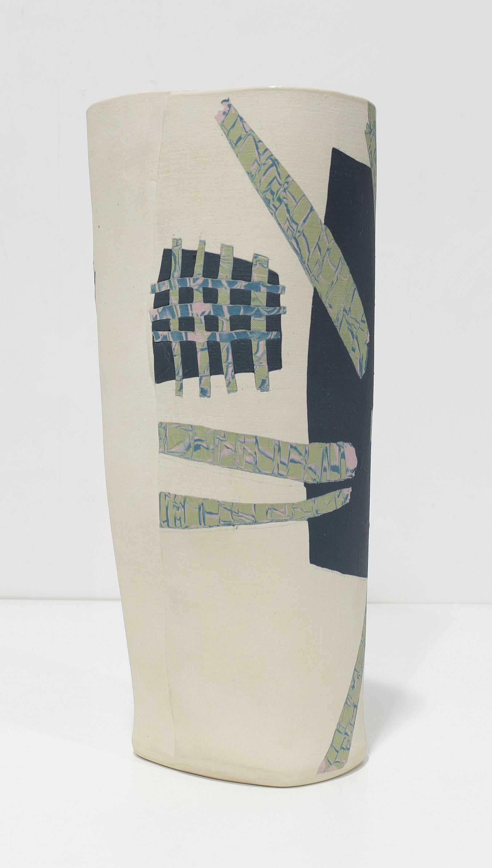 Tobias Weissman Große glasierte Porzellanvase mit Intarsien, signiert, dtd 1982 im Zustand „Gut“ im Angebot in Dallas, TX