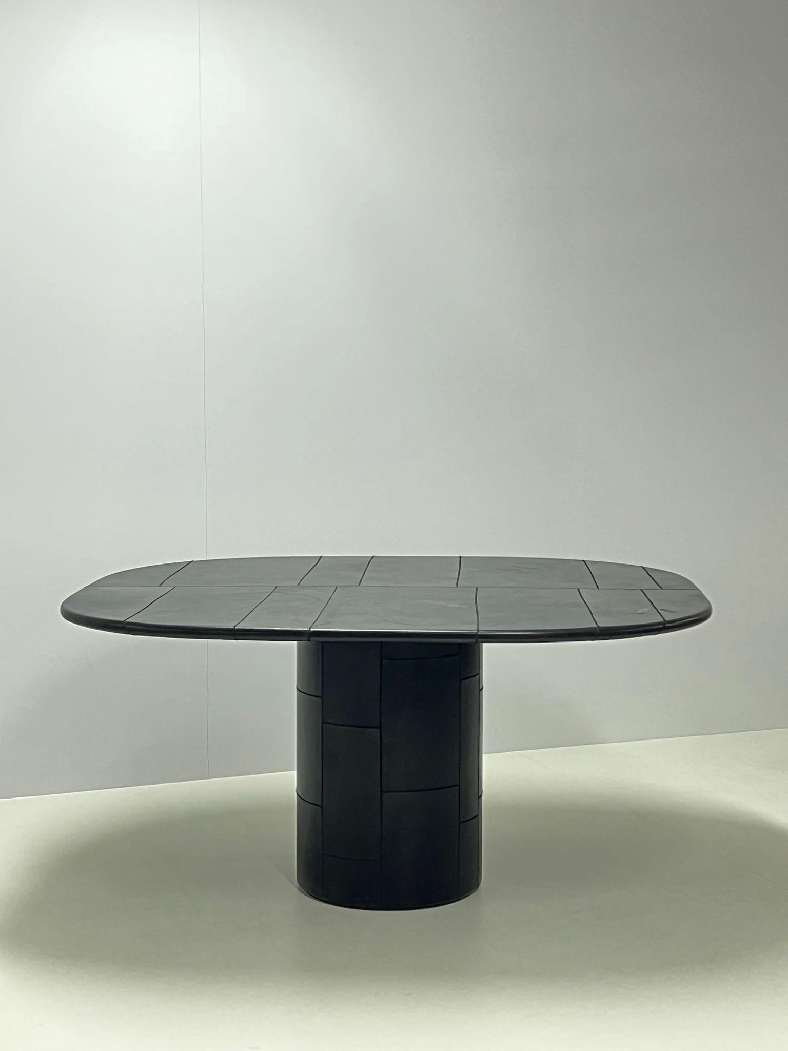 'Tobio' Full Leather Table by Afra and Tobia Scarpa for B&B Italia, 1974 In Good Condition In Argelato, BO