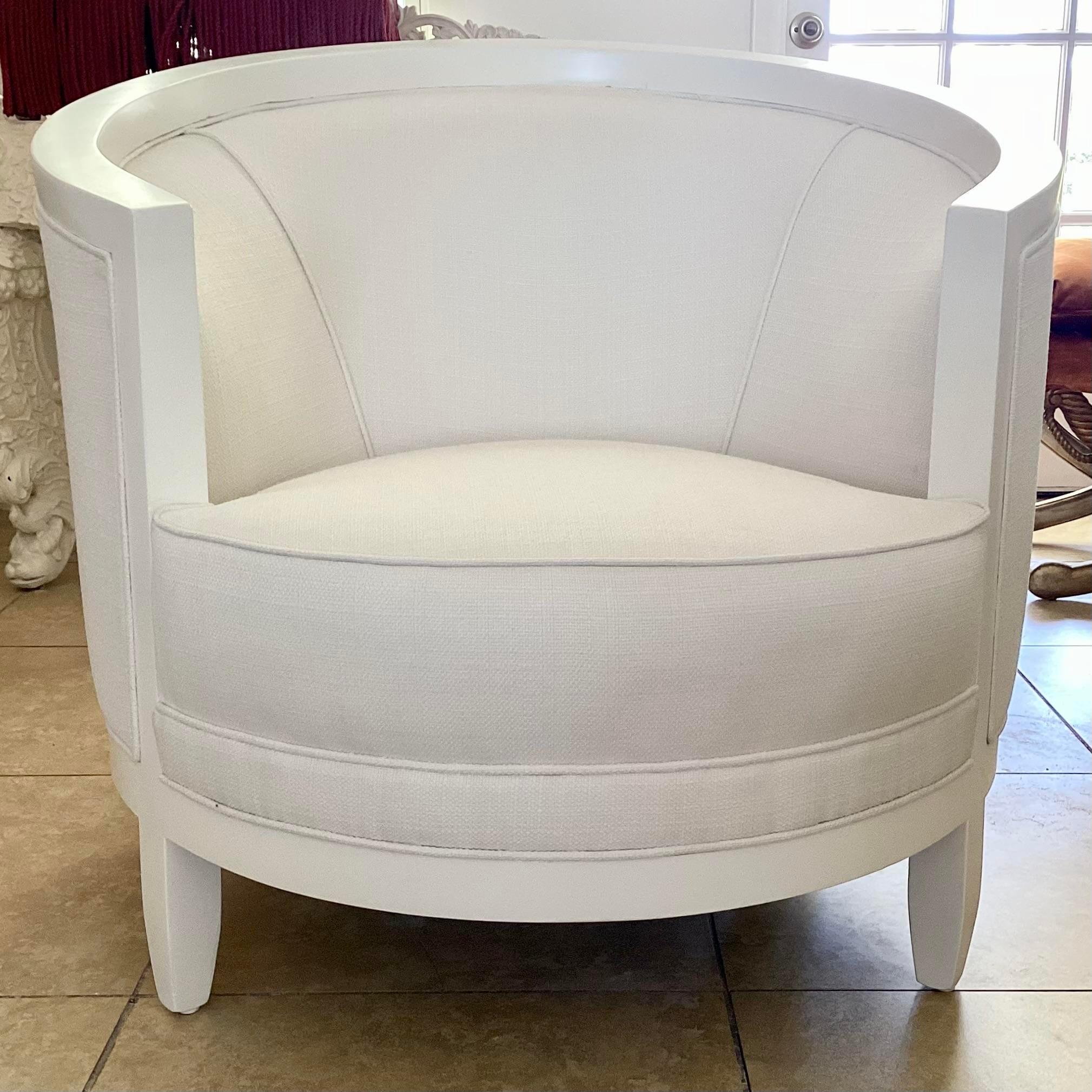 Todd Hase designed and manufactures Carmen Bergere in White lacquer and new Todd Hase High Performance off white textiles. Add some Hollywood Glam to your home. Nice Floor sample in showroom condition available for immediate delivery.