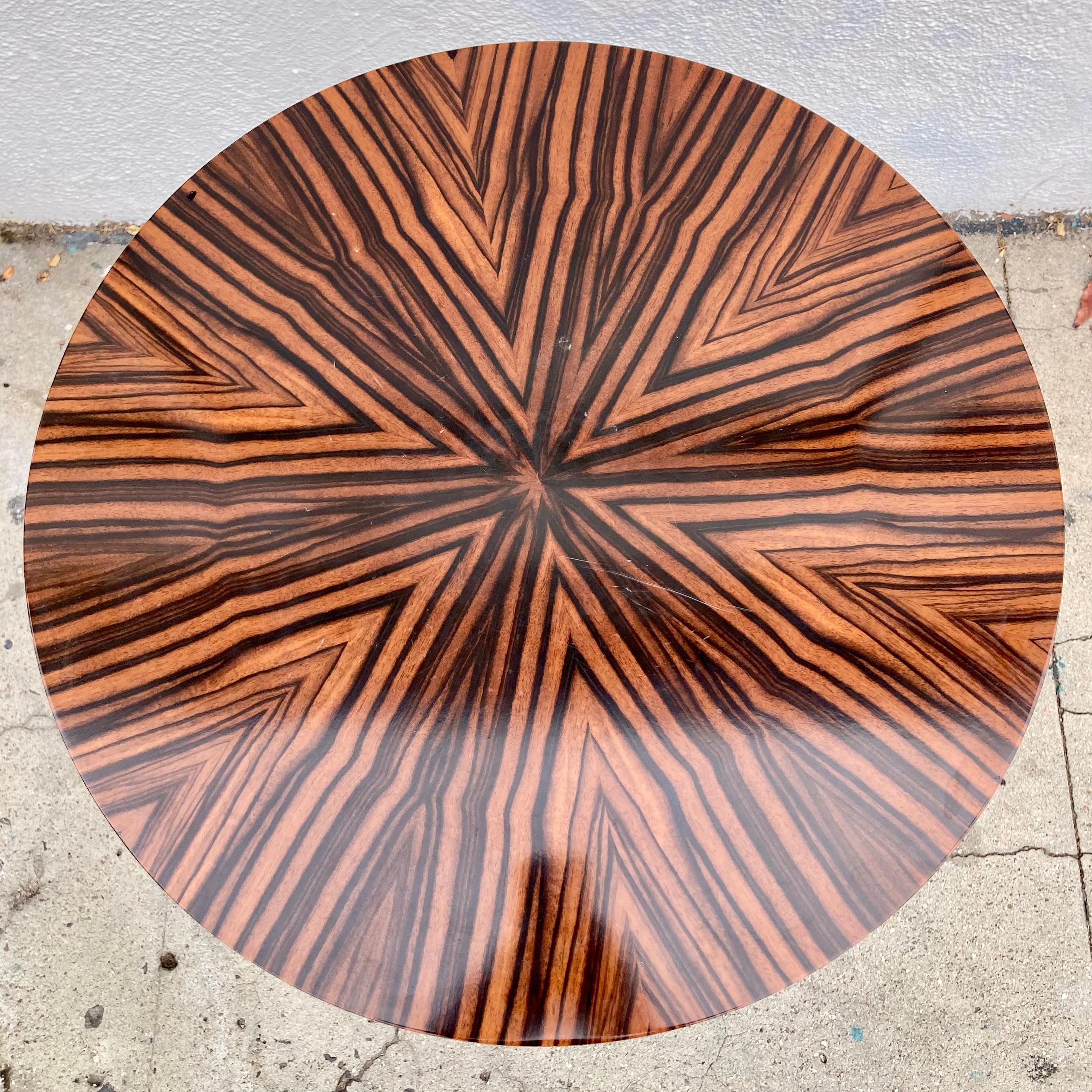 Legno Tavolino Mykolas di Todd Hase con intarsio di ebano Macassar in vendita